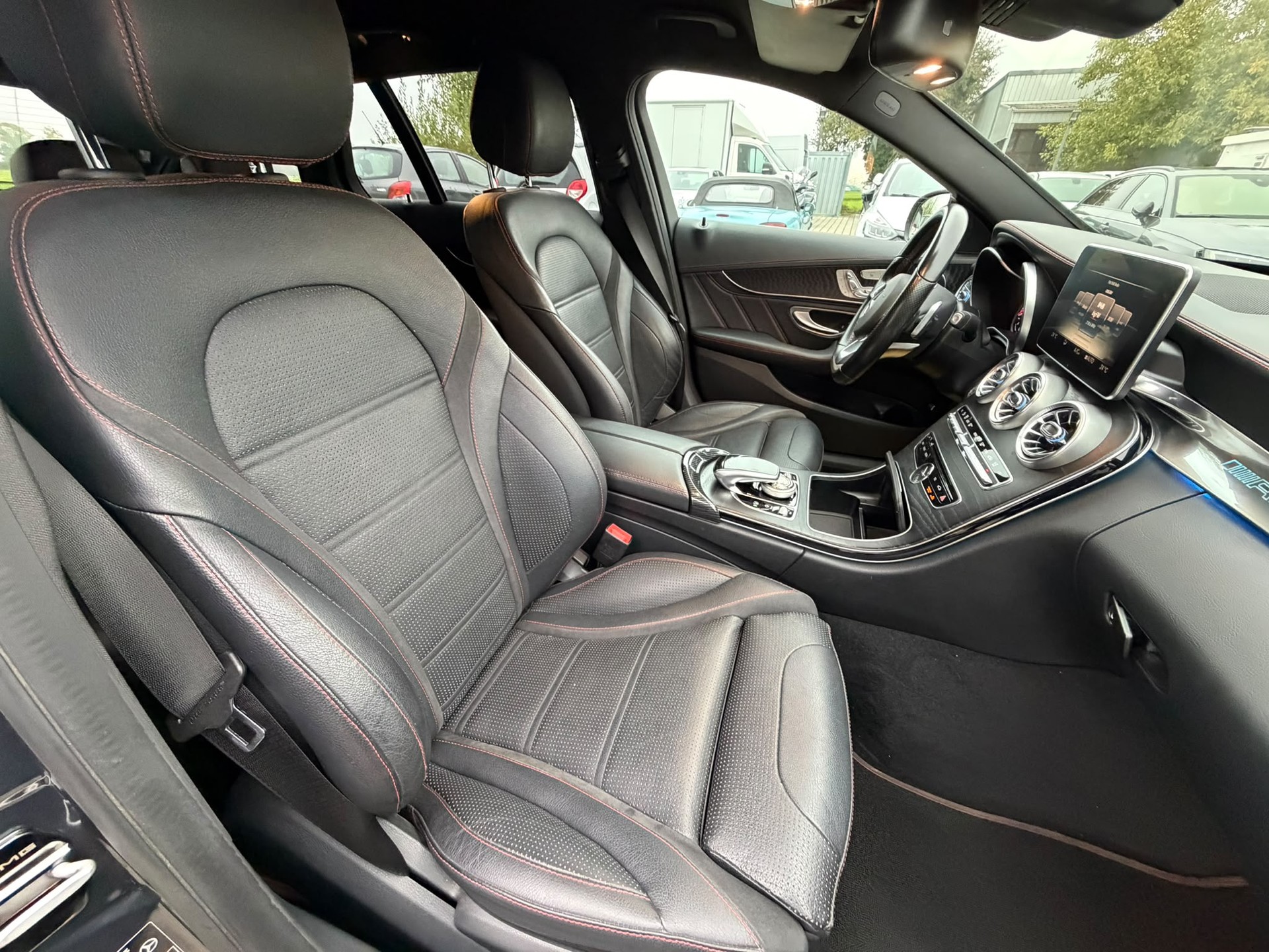 MERCEDES-BENZ C 450 AMG 4Matic 7G-Tronic-image-13