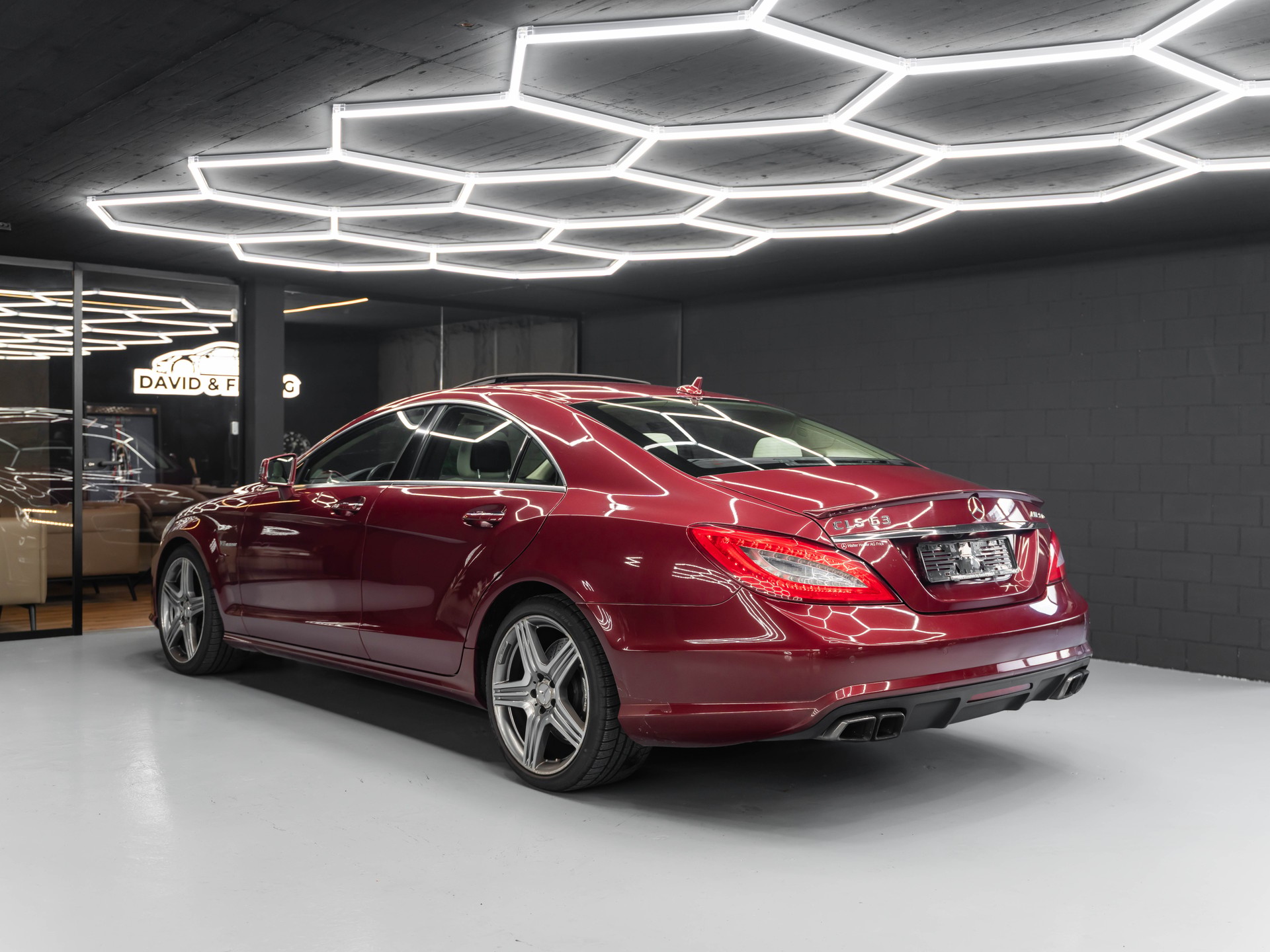 MERCEDES-BENZ CLS 63 AMG Speedshift MCT-image-3
