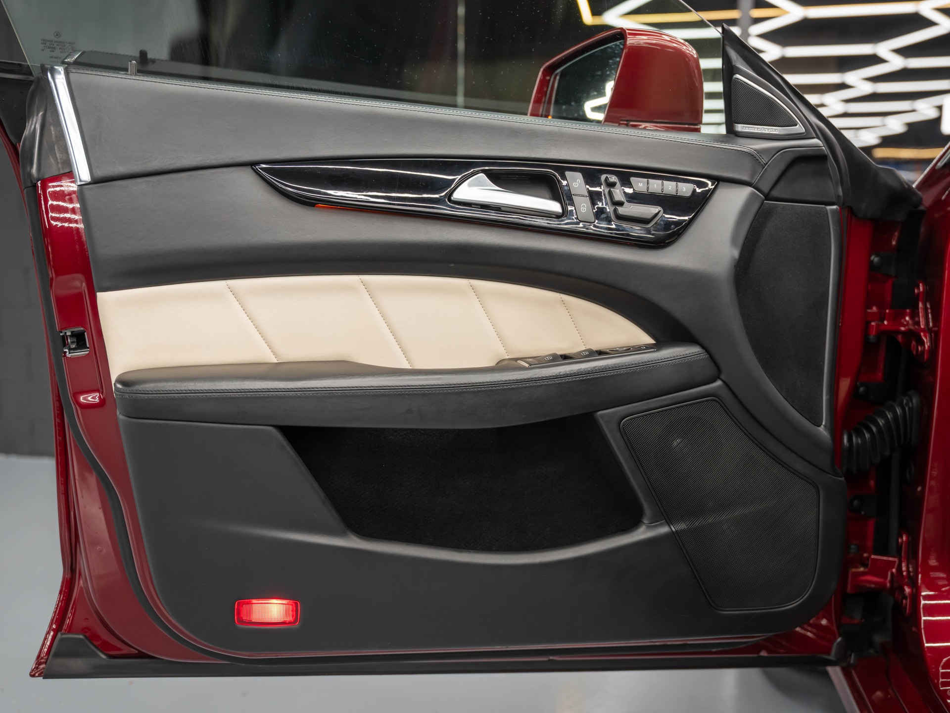 MERCEDES-BENZ CLS 63 AMG Speedshift MCT-image-21