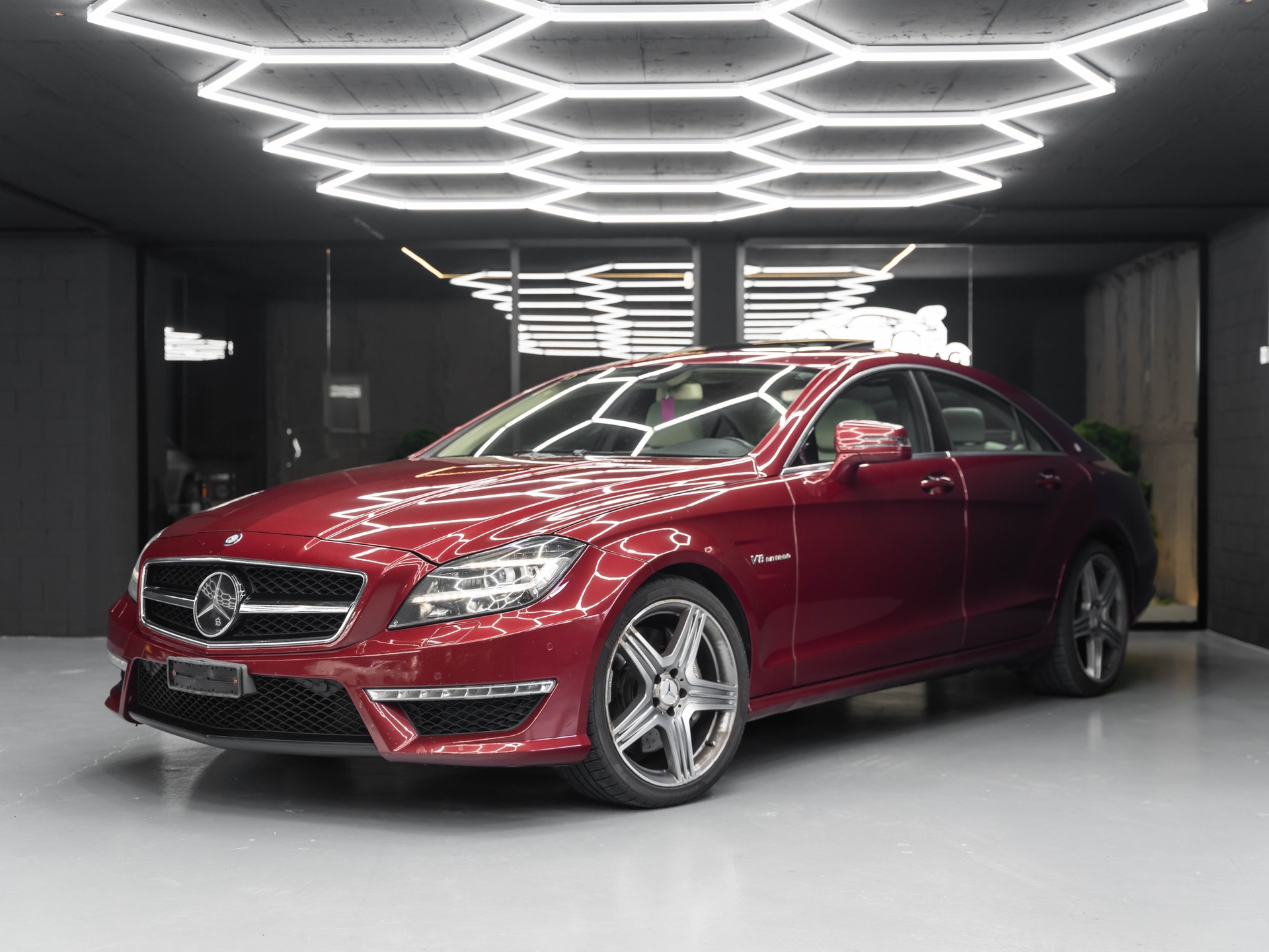 MERCEDES-BENZ CLS 63 AMG Speedshift MCT-image-2