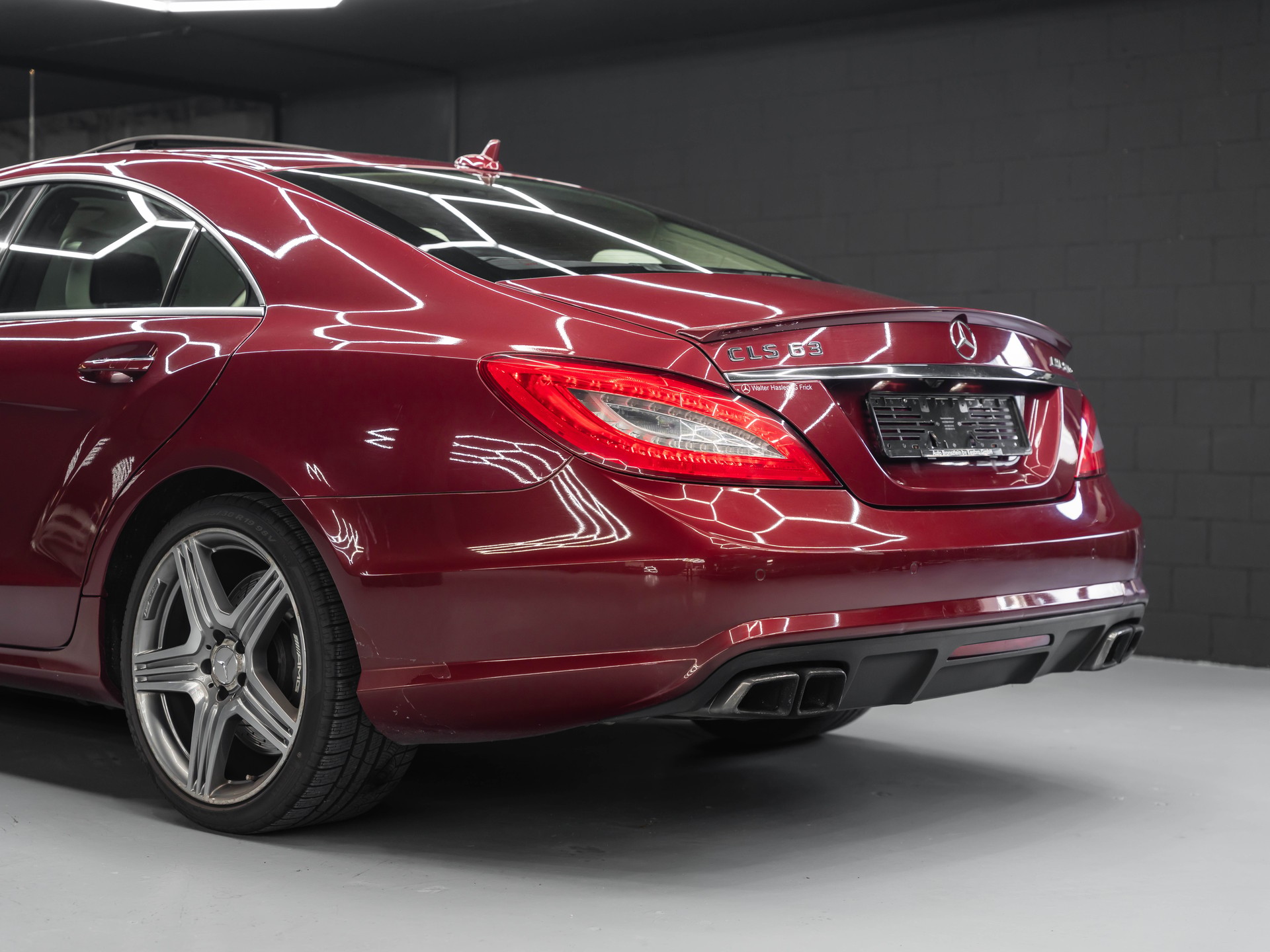 MERCEDES-BENZ CLS 63 AMG Speedshift MCT-image-4