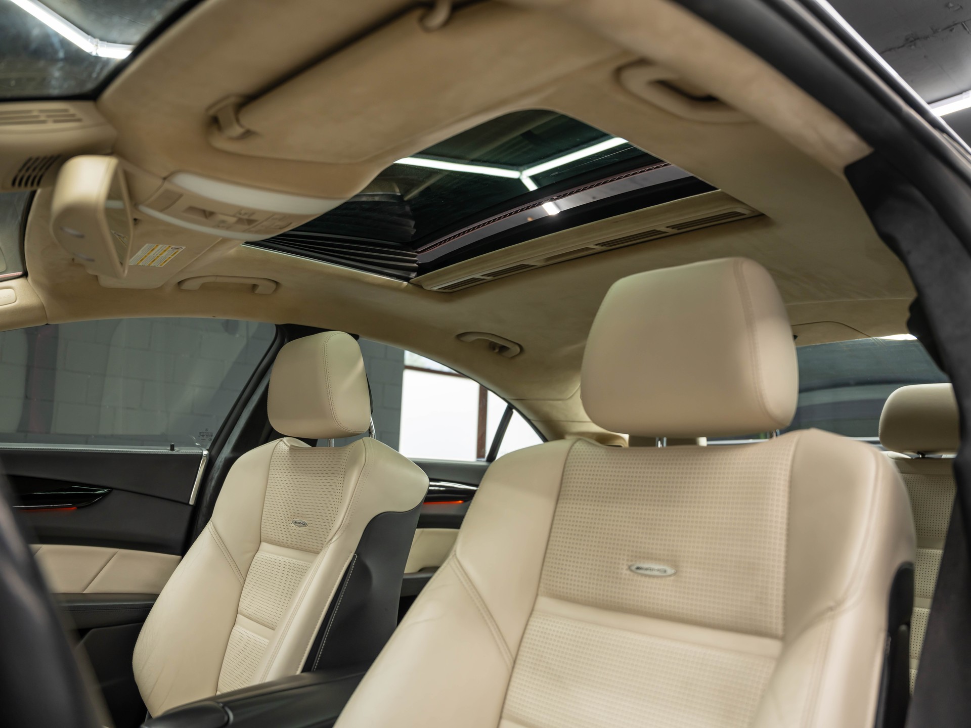 MERCEDES-BENZ CLS 63 AMG Speedshift MCT-image-17