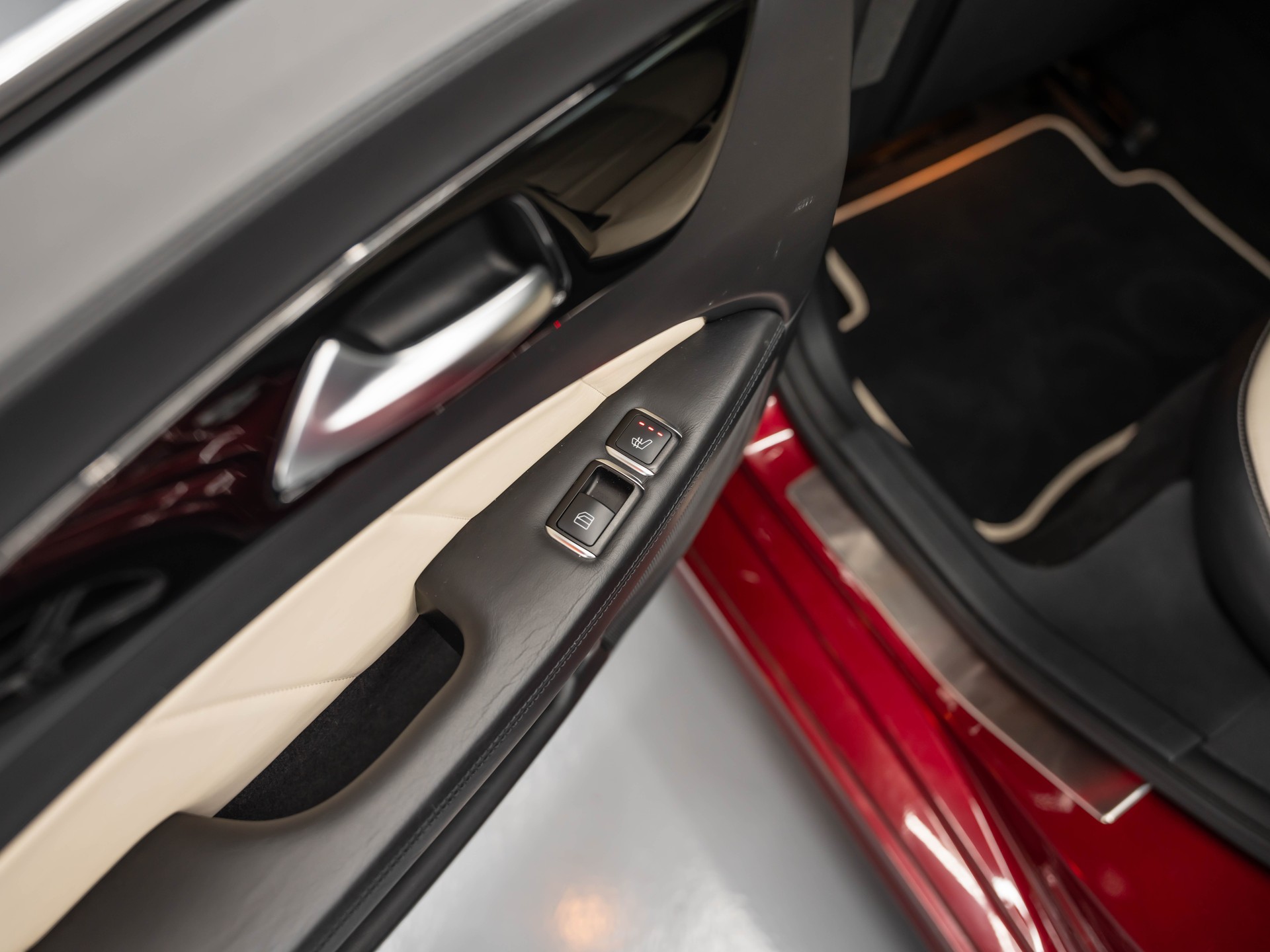MERCEDES-BENZ CLS 63 AMG Speedshift MCT-image-24