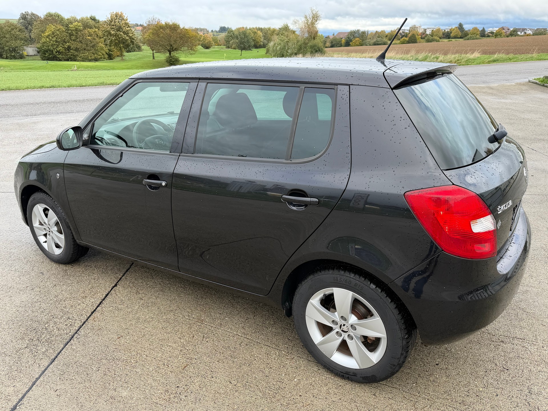 SKODA Fabia 1.2 TSI Fresh-image-3