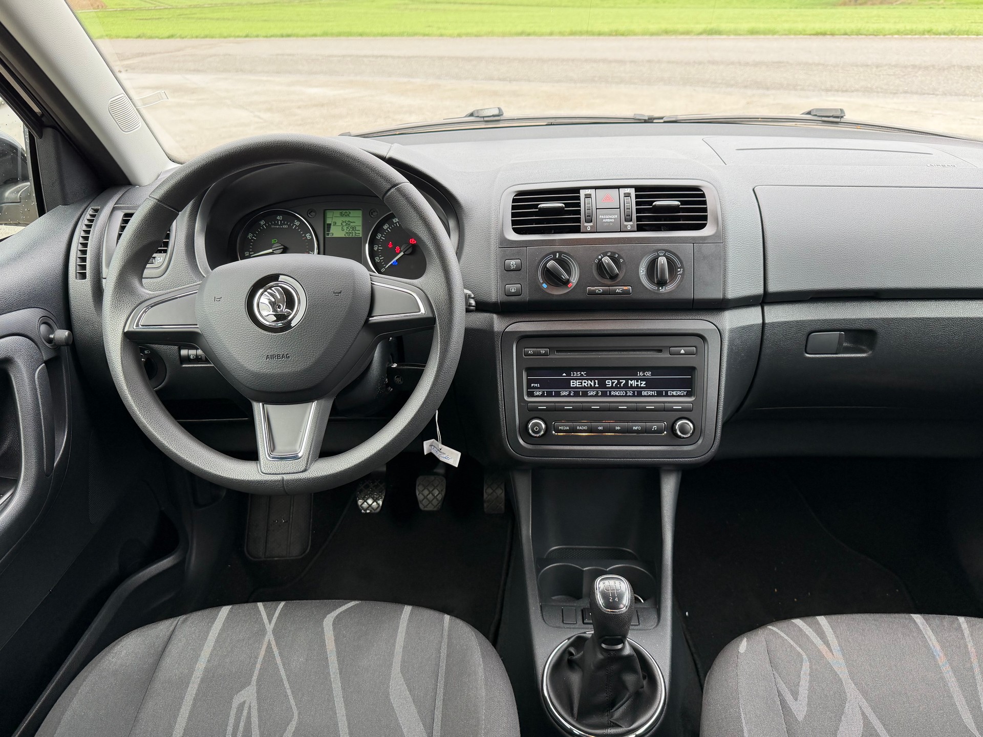 SKODA Fabia 1.2 TSI Fresh-image-6