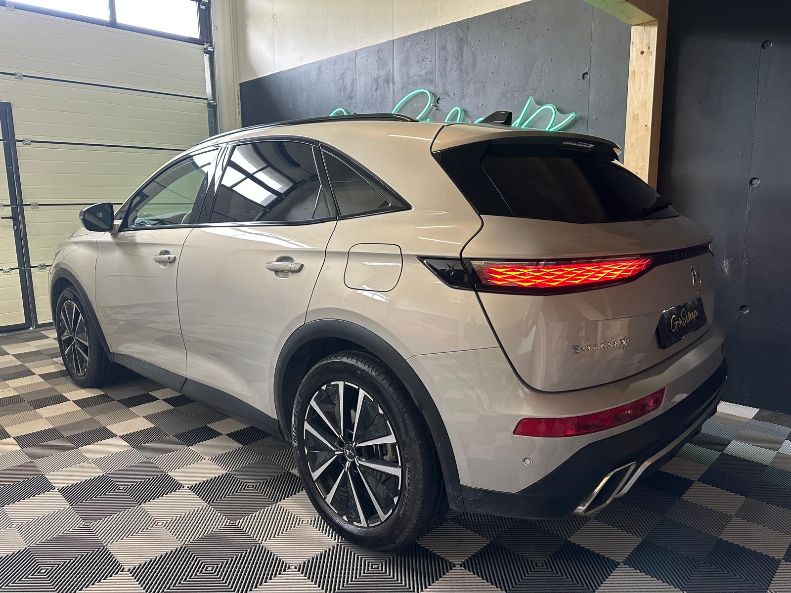 DS AUTOMOBILES DS 7 Crossback E-Tense 300 4x4 Opéra *Garantie service + Pièces d'usures-showroom-element-3