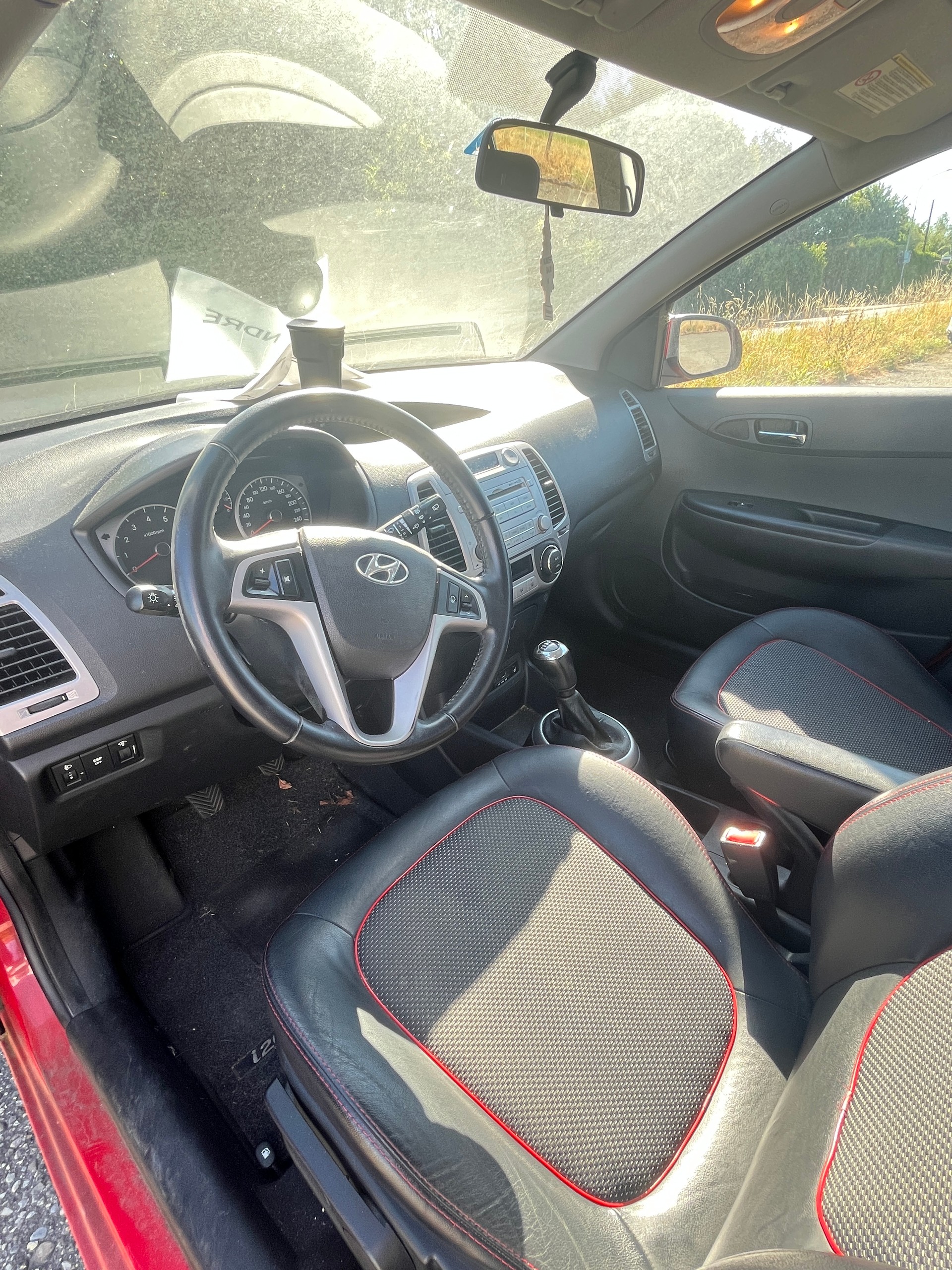 HYUNDAI 1.6 Premium-image-3