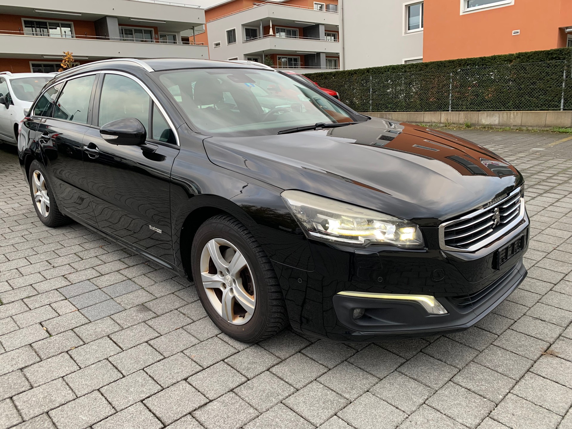 PEUGEOT Business Line-image-1