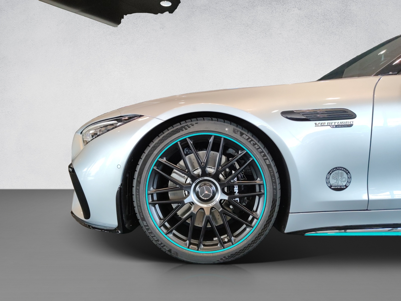 MERCEDES-BENZ SL 63 AMG 4Matic Collectors Edition MCT Cabriolet-image-6