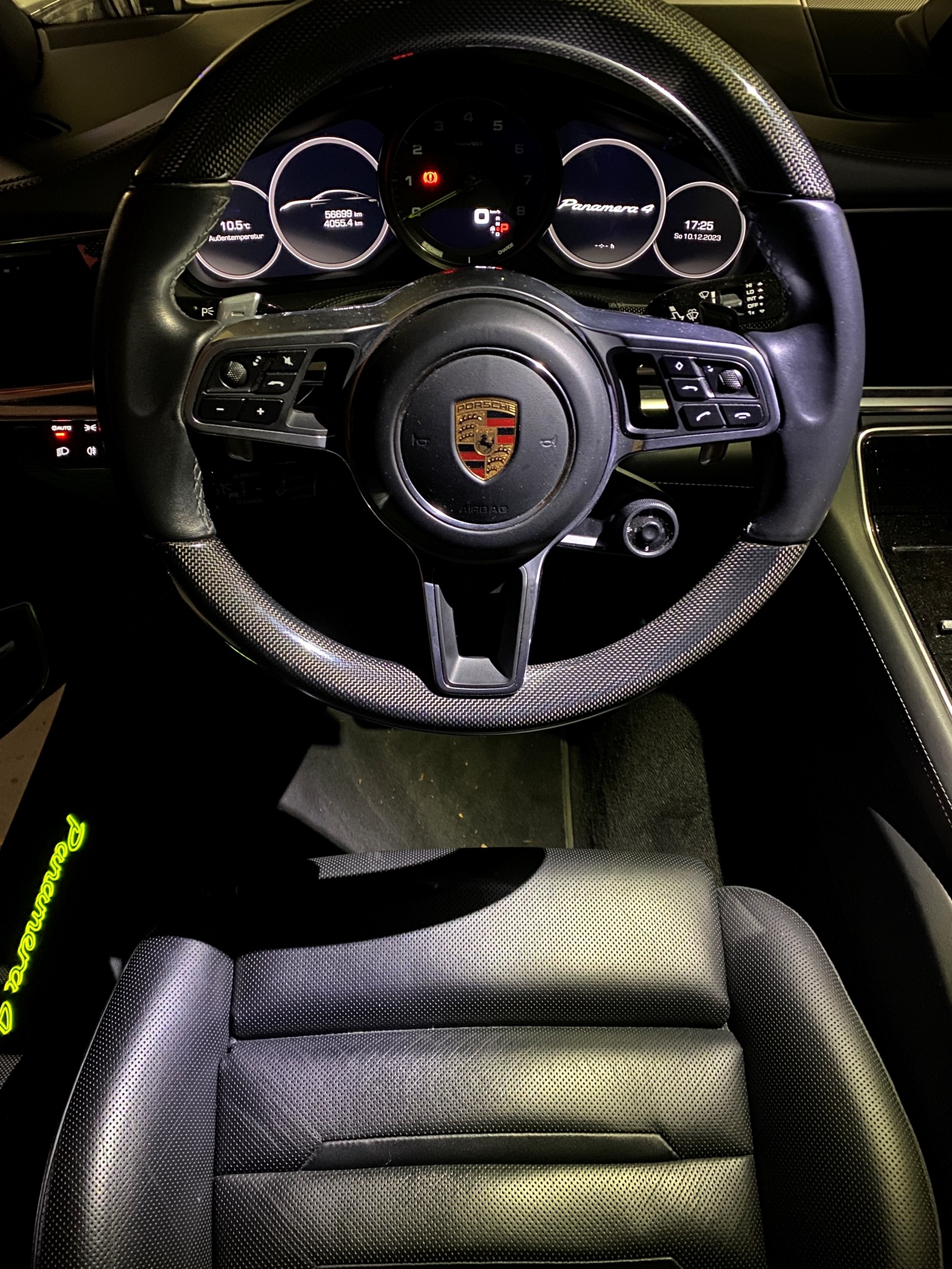 PORSCHE Panamera 4 E-Hybrid PDK-image-3