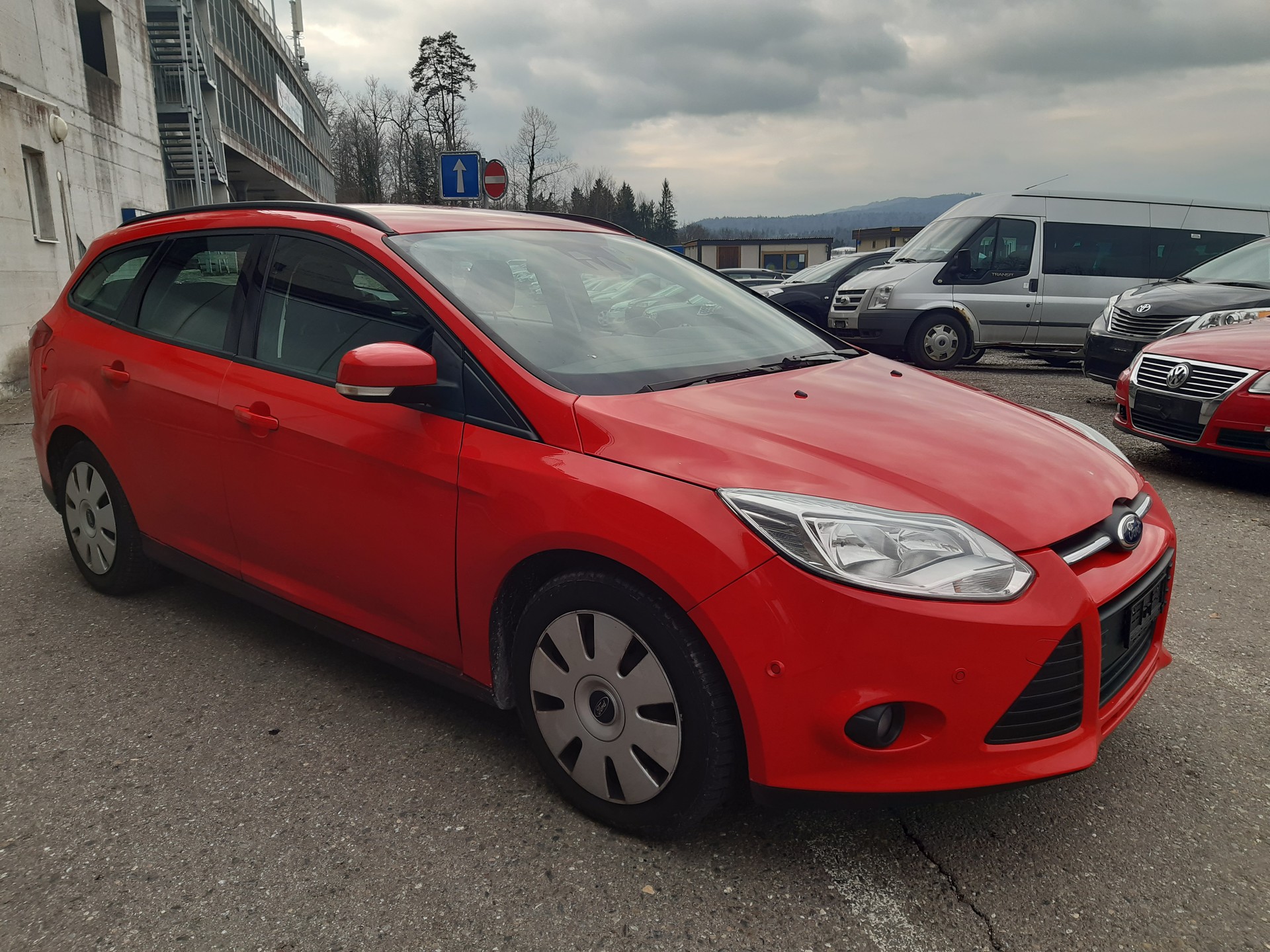 FORD Focus 1.0 SCTi Carving-image-2