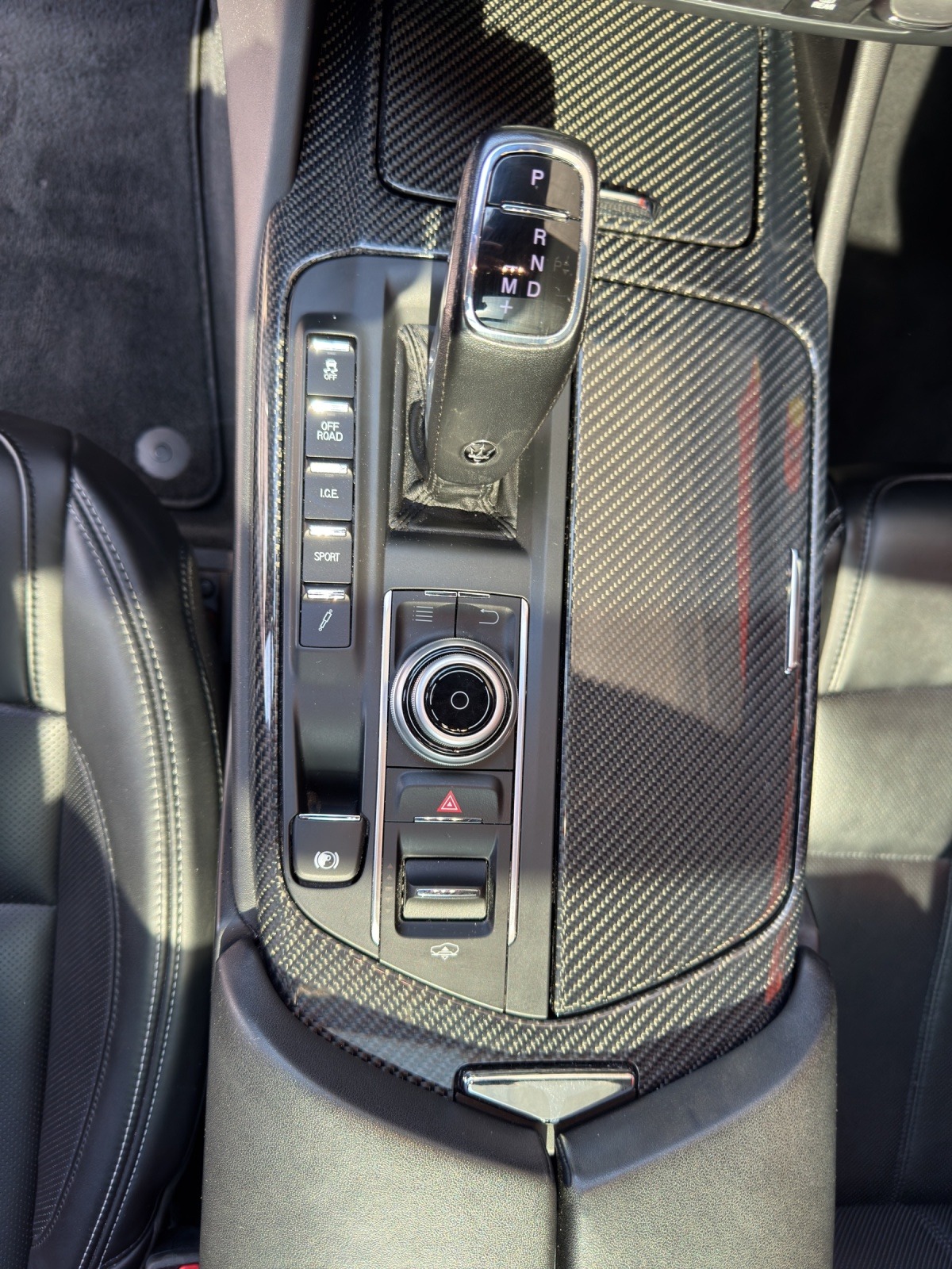 MASERATI Levante 3.0 V6 GranSport Automatica-image-13
