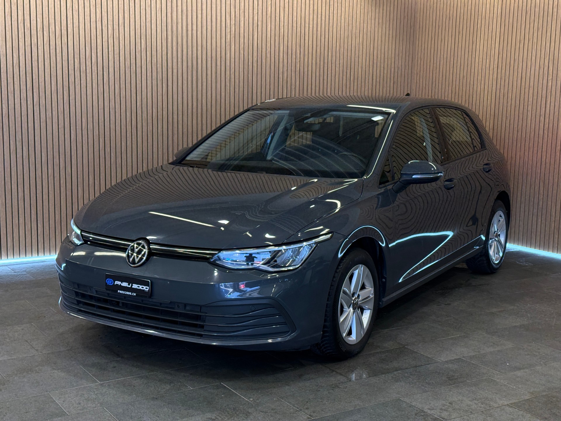 VW Golf 2.0 TDI Life-image-0