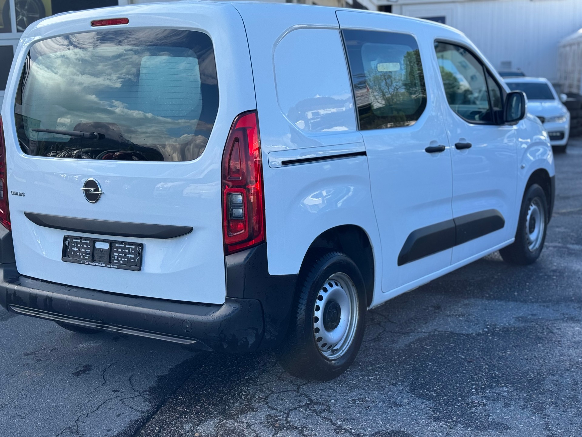OPEL Combo 1.2 Cargo Essentia start/stop-image-5