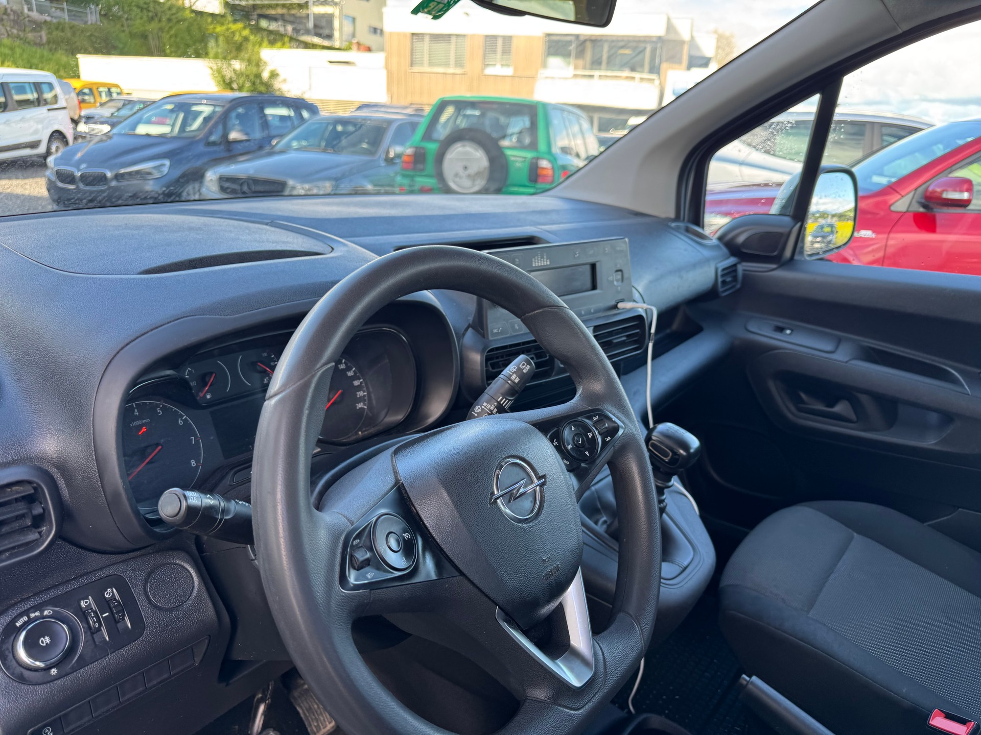 OPEL Combo 1.2 Cargo Essentia start/stop-image-11