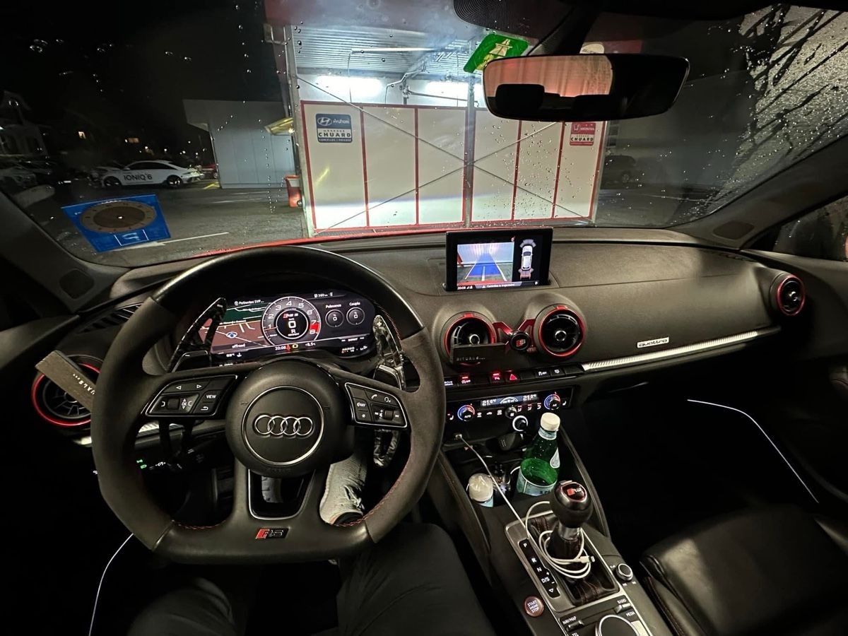 AUDI RS3 Sportback 2.5 TSI quattro S-tronic-image-5