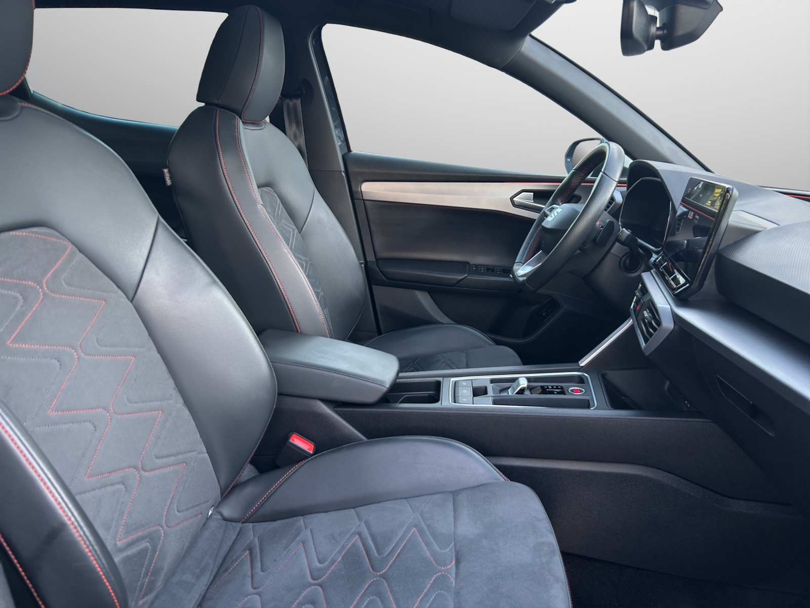 SEAT Leon 1.4 eHybrid pHEV DSG FR-image-8