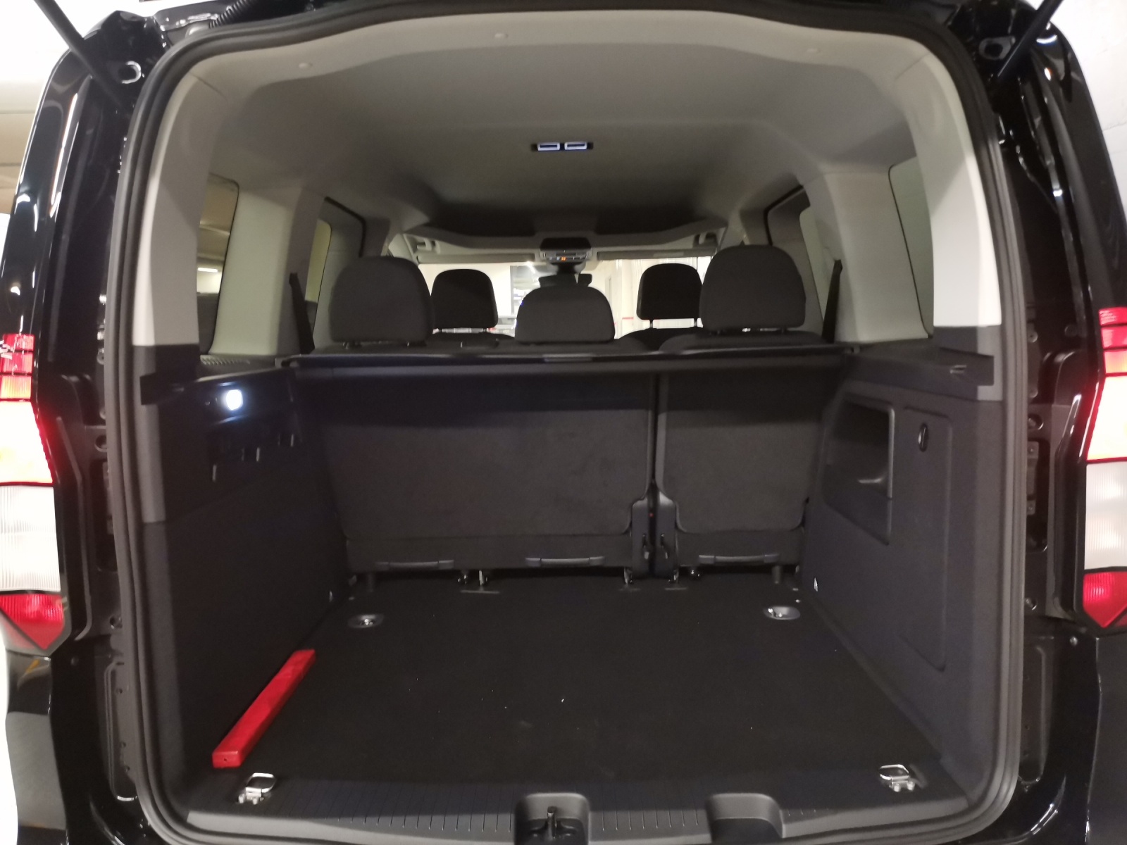 VW Caddy 2.0 TDI 122 Liberty DSG-image-10