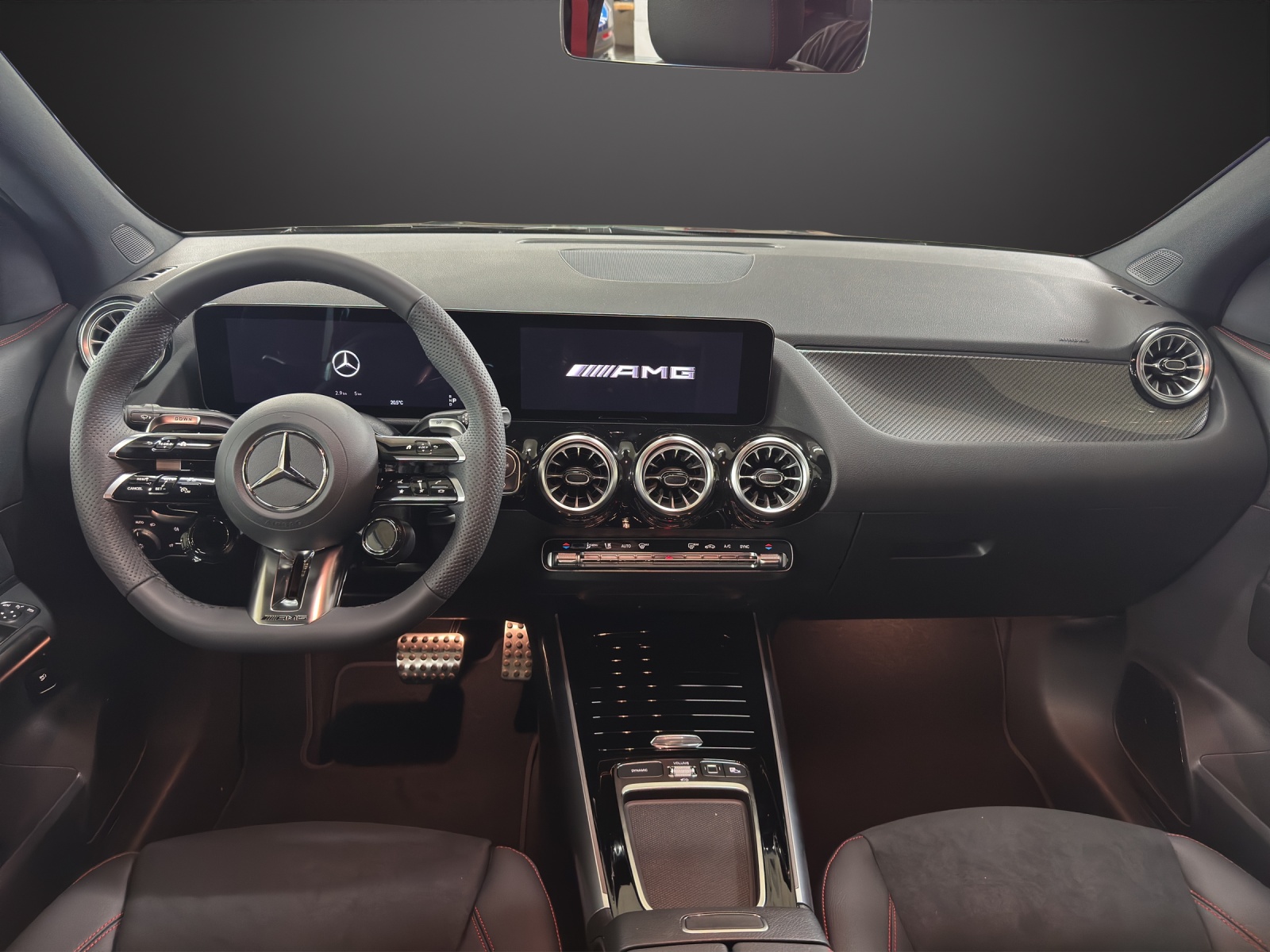MERCEDES-BENZ GLA AMG 35 4Matic 8G-DCT-image-10