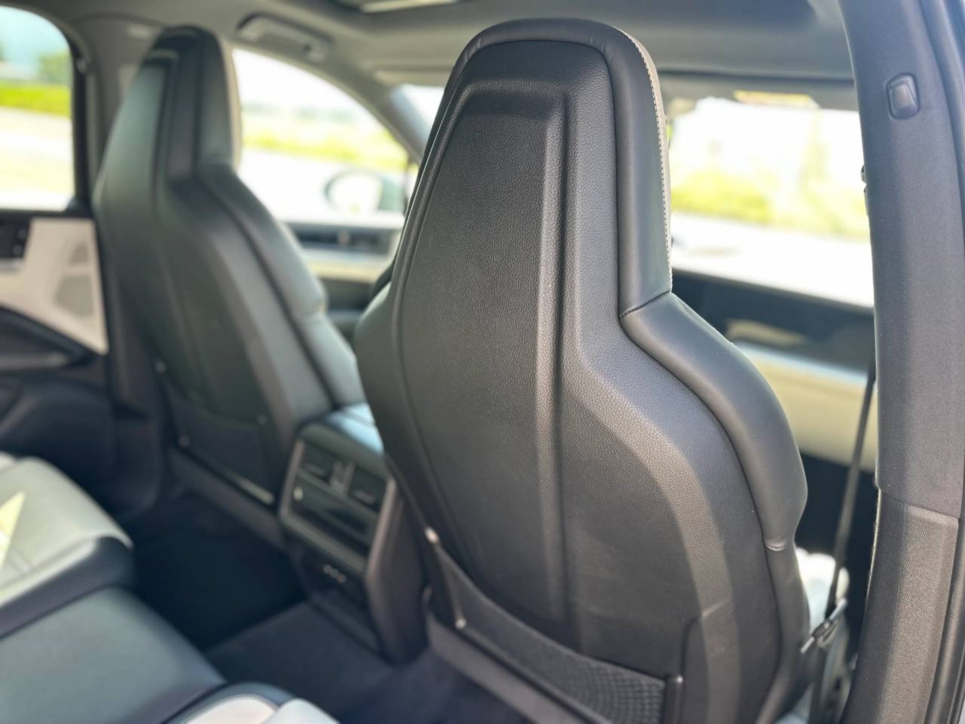 PORSCHE Cayenne Coupé (MY24)-image-18