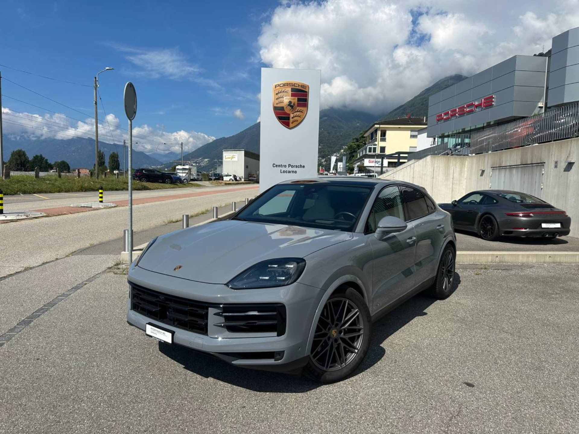 PORSCHE Cayenne Coupé (MY24)