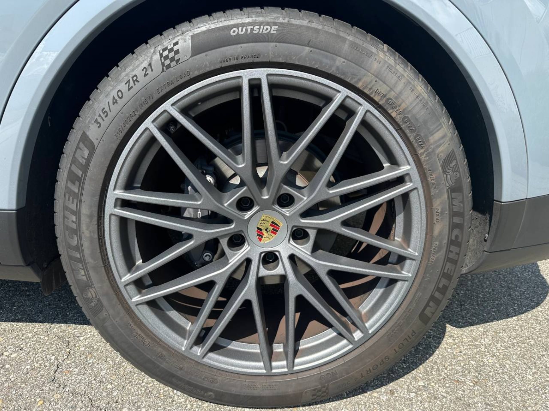 PORSCHE Cayenne Coupé (MY24)-image-10