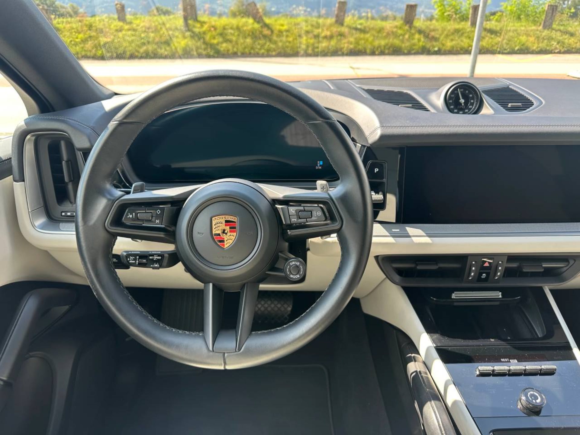 PORSCHE Cayenne Coupé (MY24)-image-14