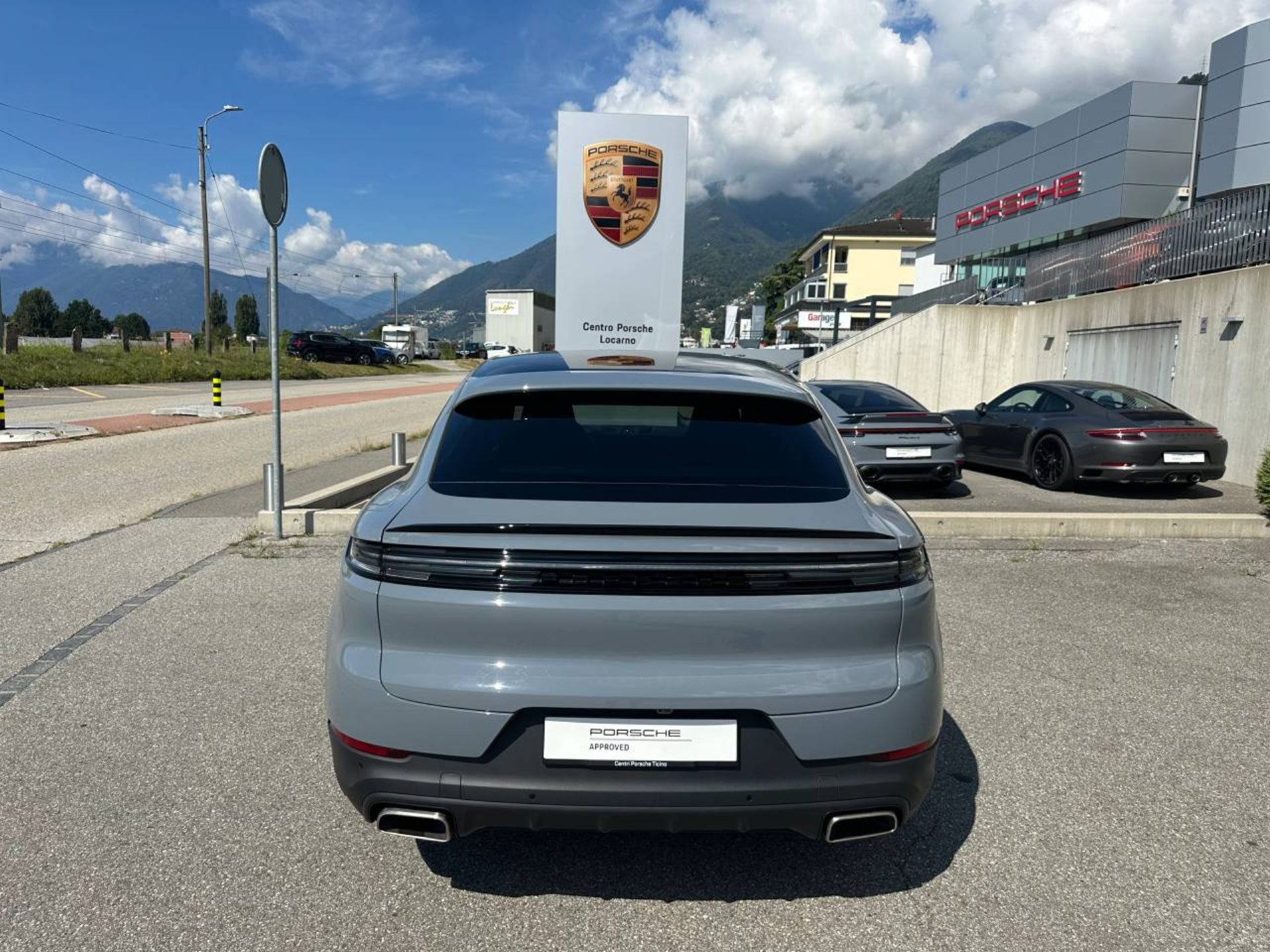 PORSCHE Cayenne Coupé (MY24)-image-5