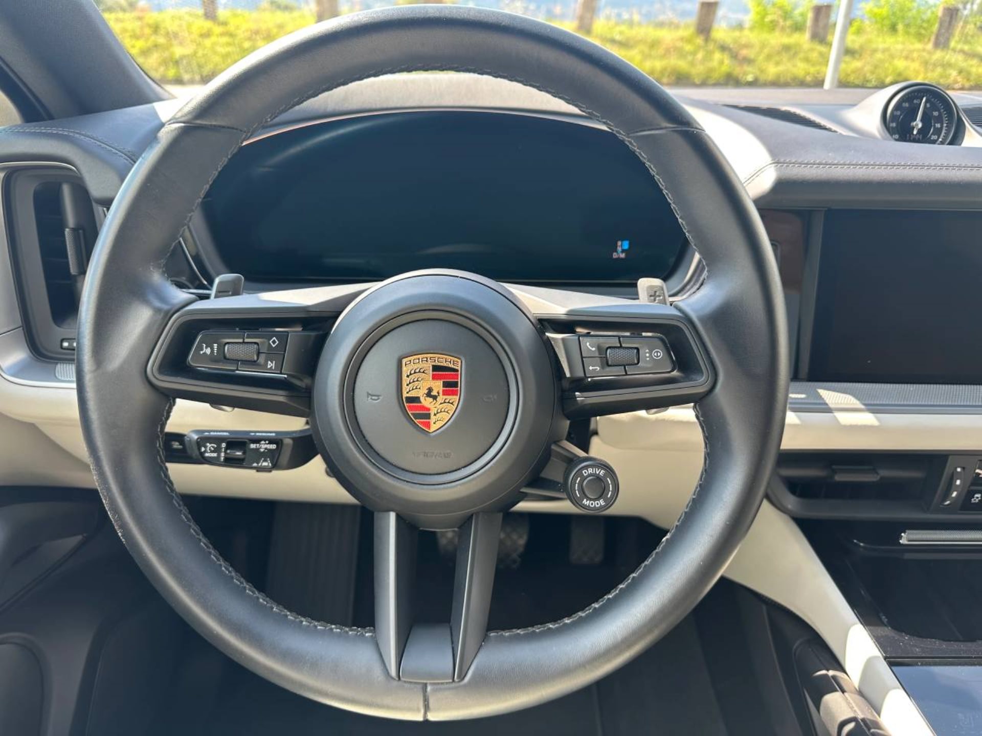 PORSCHE Cayenne Coupé (MY24)-image-16