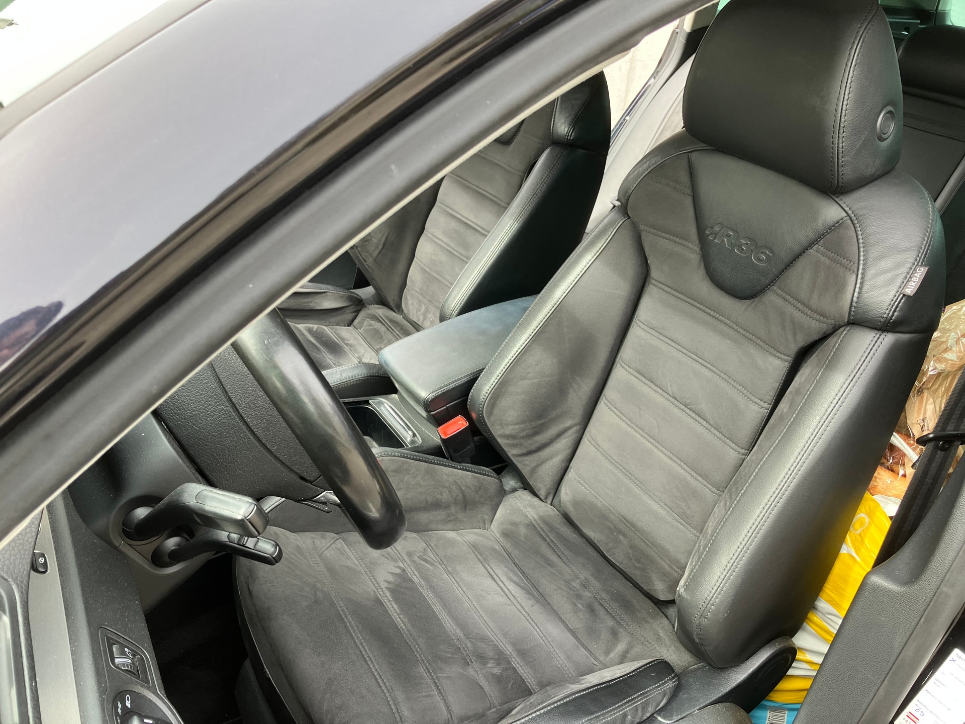 VW Passat Variant R36 4Motion-image-4