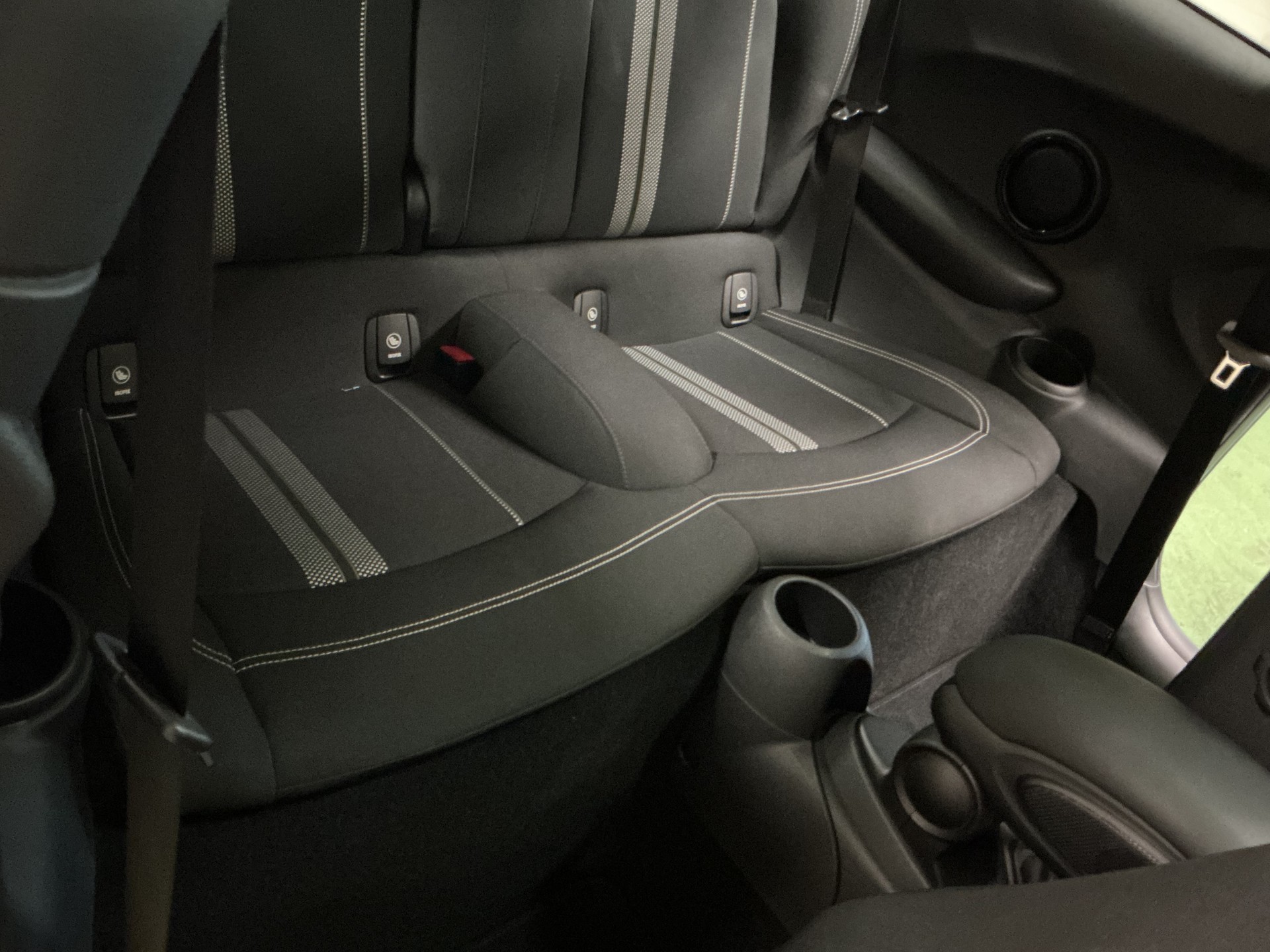 MINI Cooper John Cooper Works Steptronic-image-8