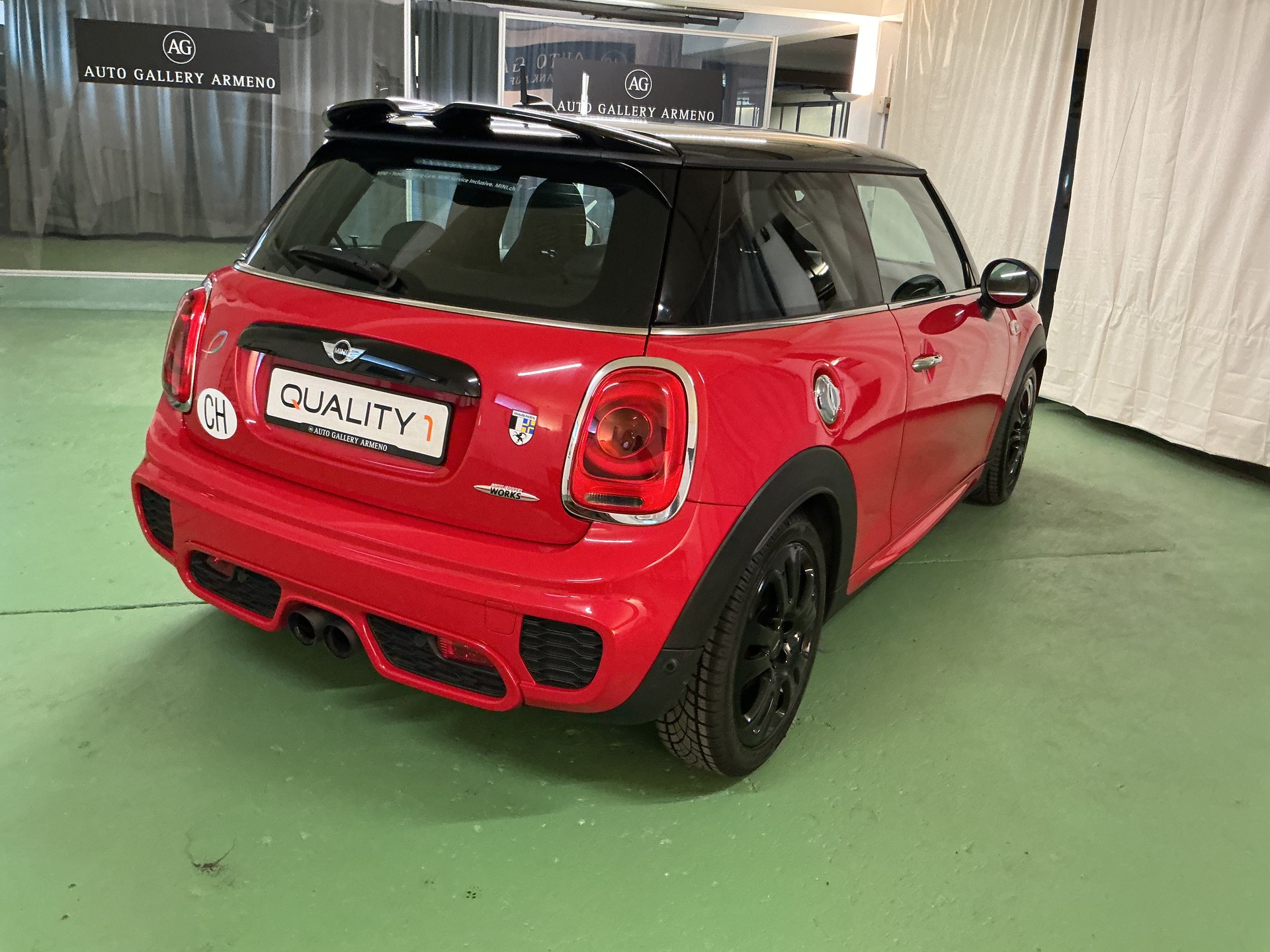 MINI Cooper John Cooper Works Steptronic-image-5
