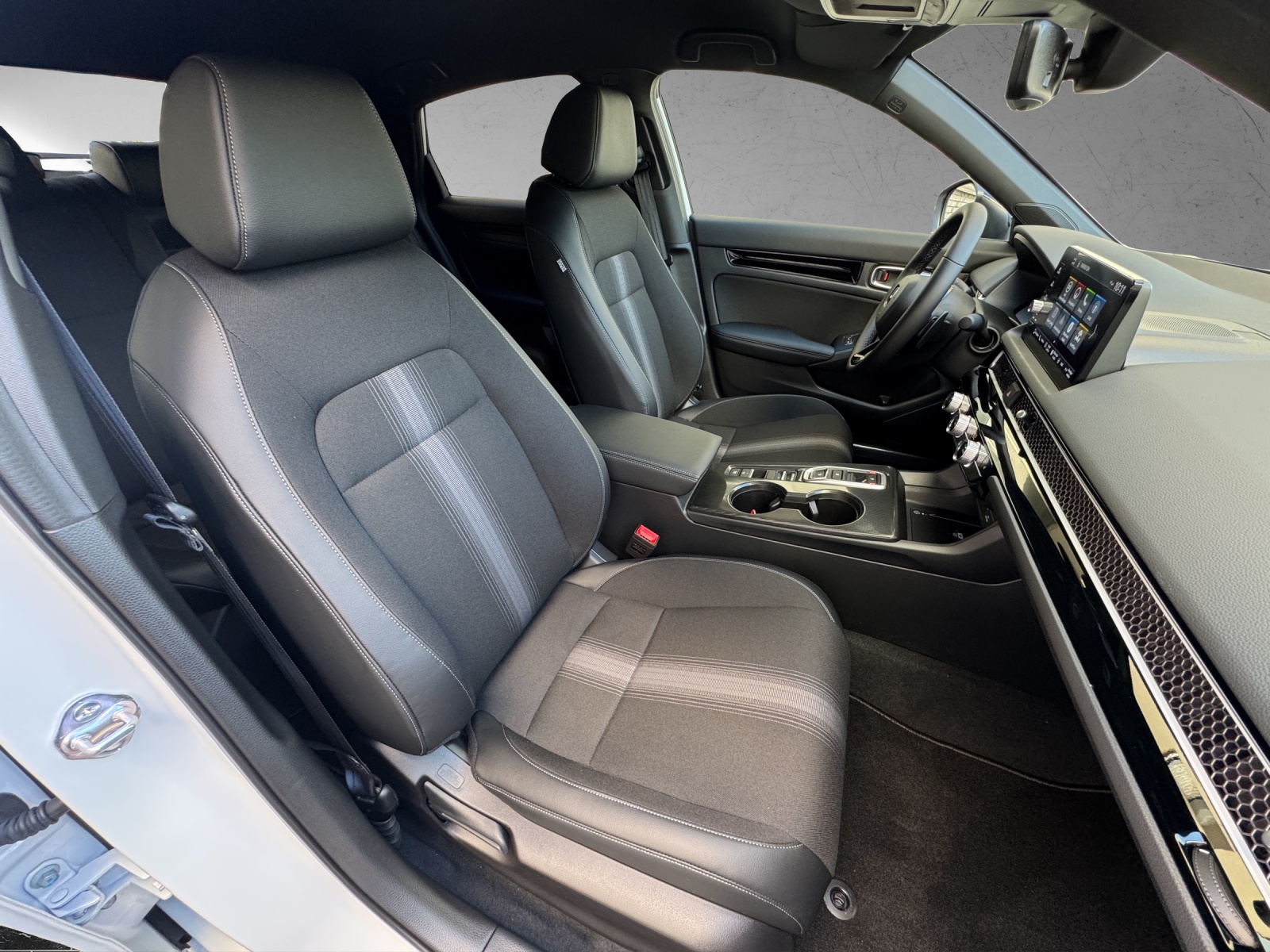 HONDA Civic 2.0 i-MMD HEV Sport-image-10