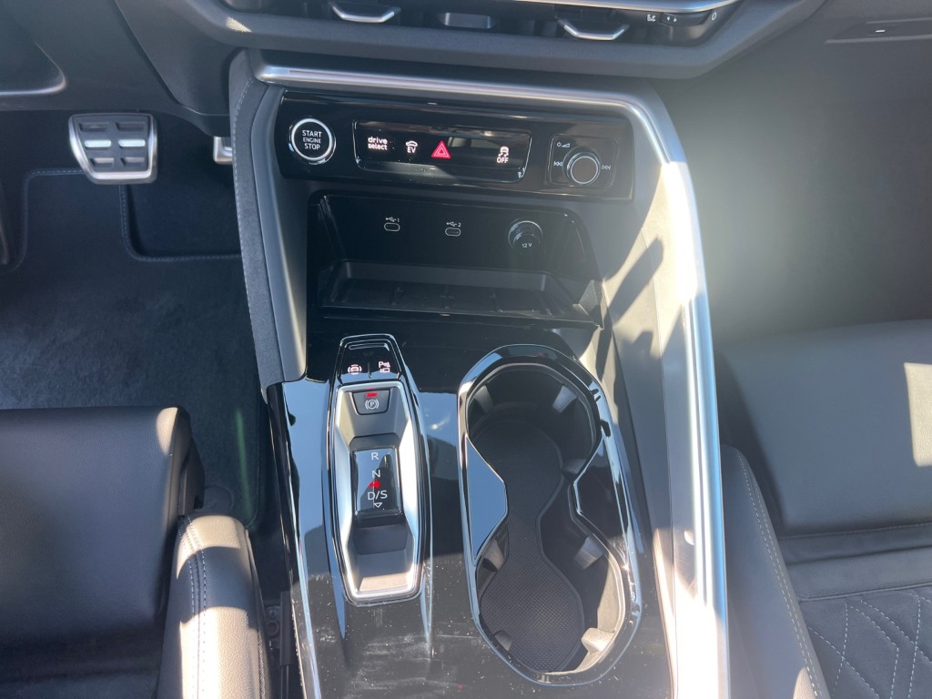 AUDI Q5 e-hybrid quattro 270 kW S-tronic-image-14