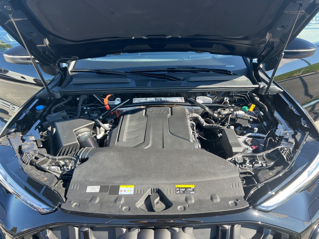 AUDI Q5 e-hybrid quattro 270 kW S-tronic-image-19