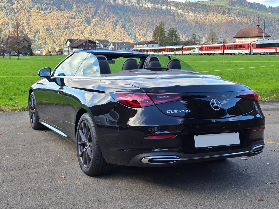 MERCEDES-BENZ CLE 200 Cabrio 4Matic 9G-Tronic-image-5