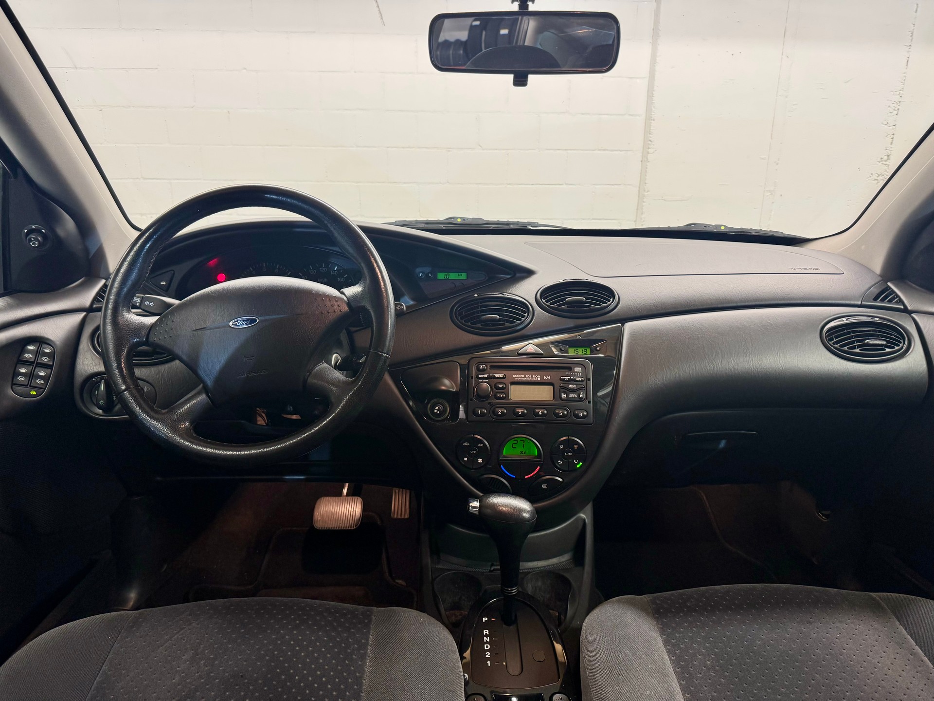 FORD Focus 2.0 16V-image-7
