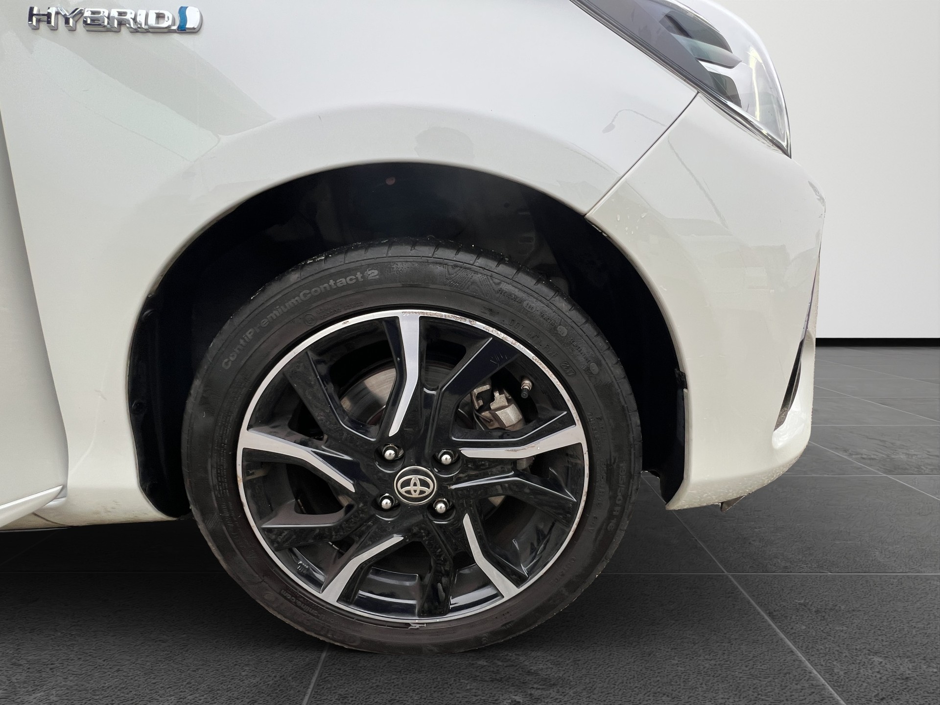 TOYOTA Yaris 1.5 Hybrid Trend-image-15
