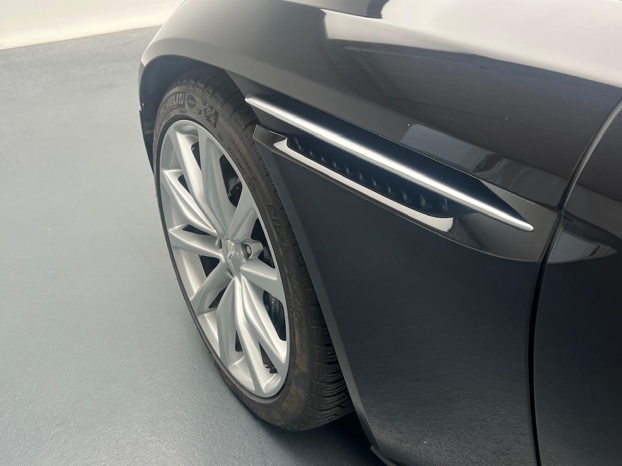 ASTON MARTIN DB11 Volante 4.0 V8 Bi-Turbo-image-12