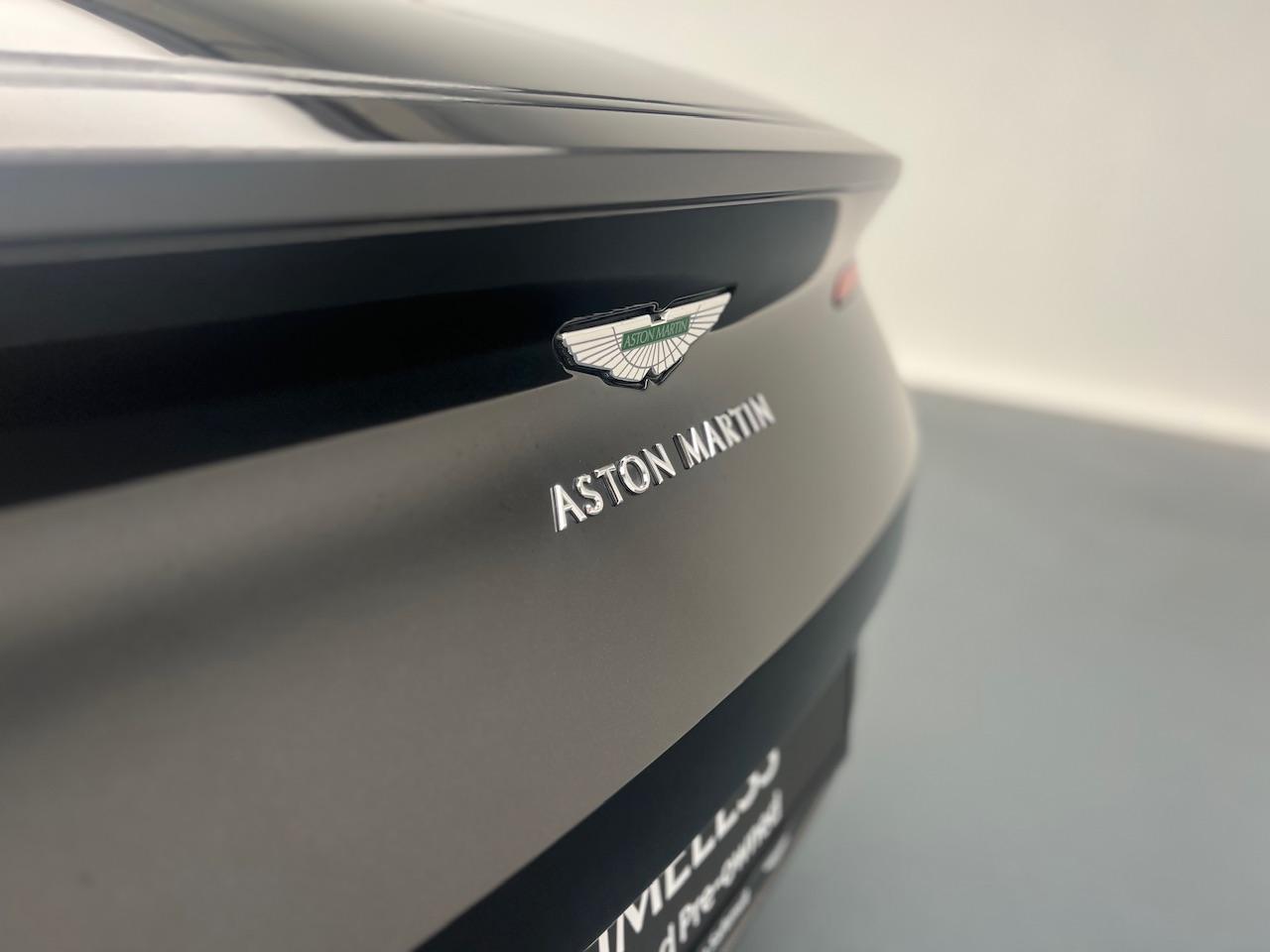 ASTON MARTIN DB11 Volante 4.0 V8 Bi-Turbo-image-18