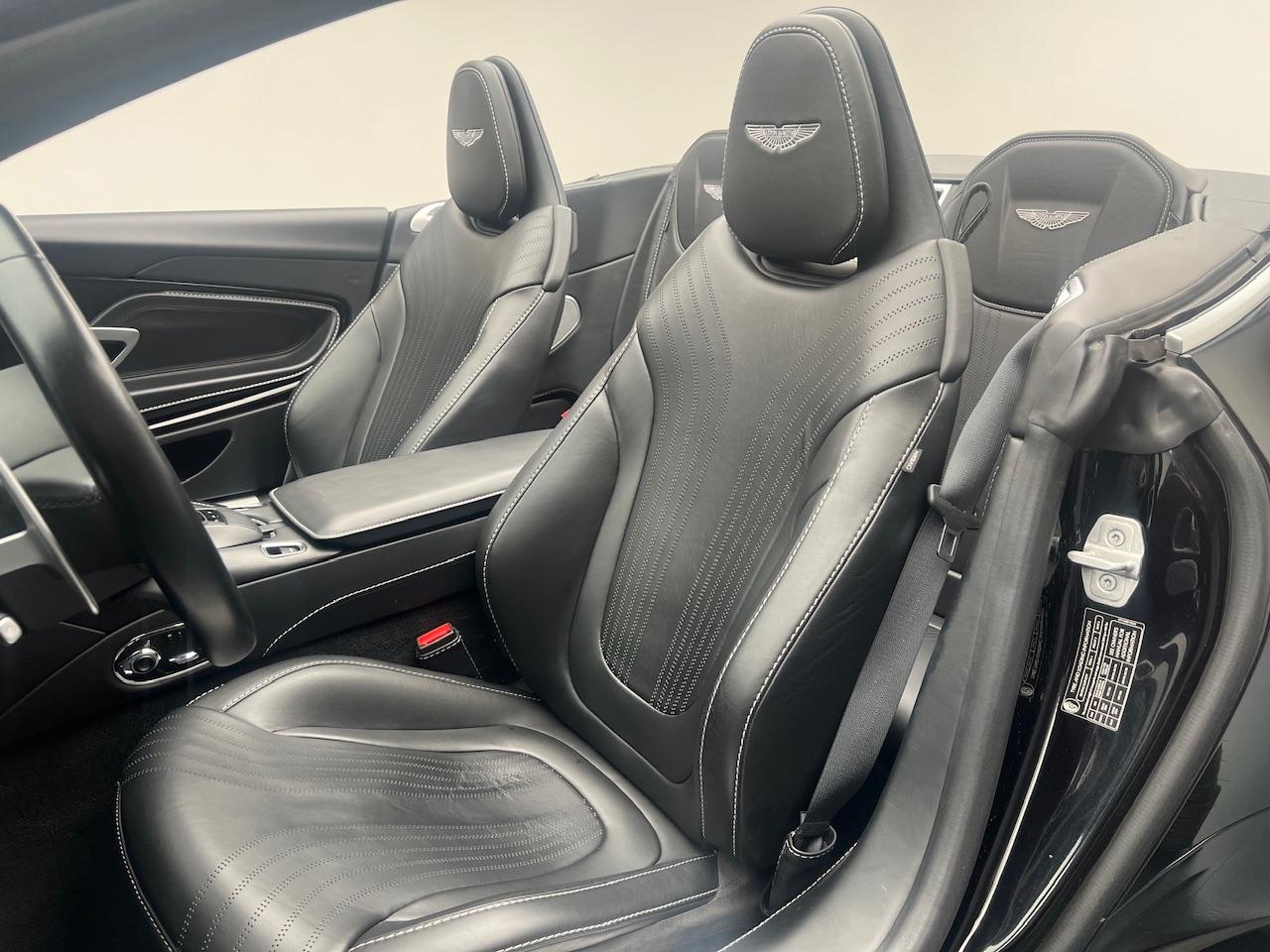 ASTON MARTIN DB11 Volante 4.0 V8 Bi-Turbo-image-19