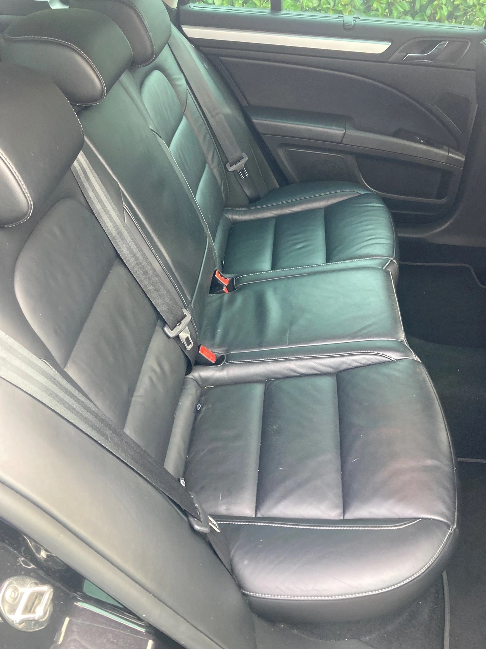 SKODA Superb Combi 1.8 TSI Elegance-image-11