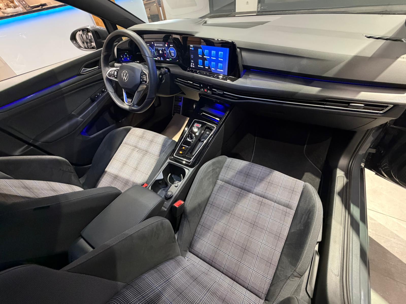 VW Golf 1.4 TSI PHEV GTE-image-12