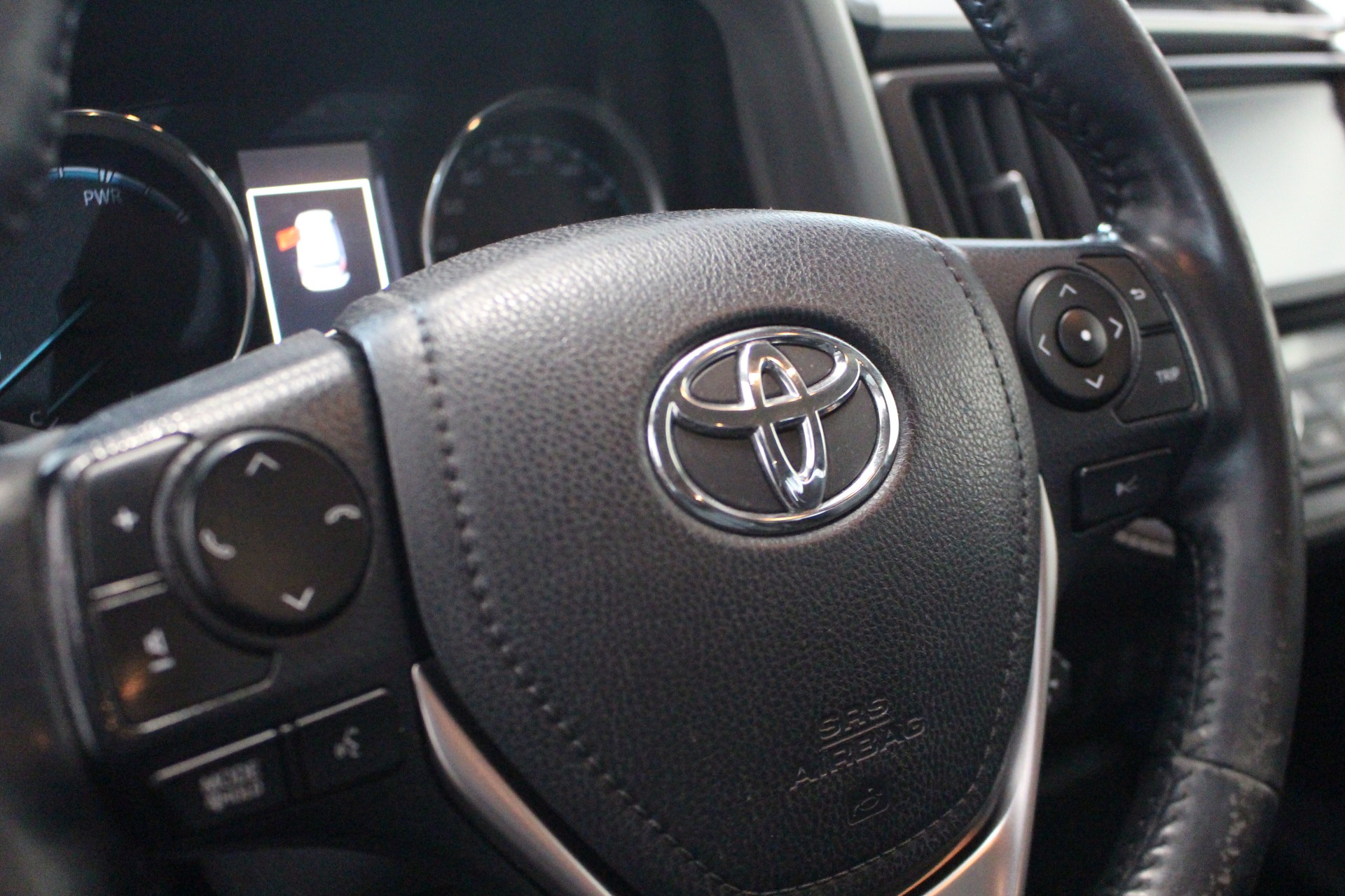 TOYOTA RAV4 2.5 HSD Premium-image-13