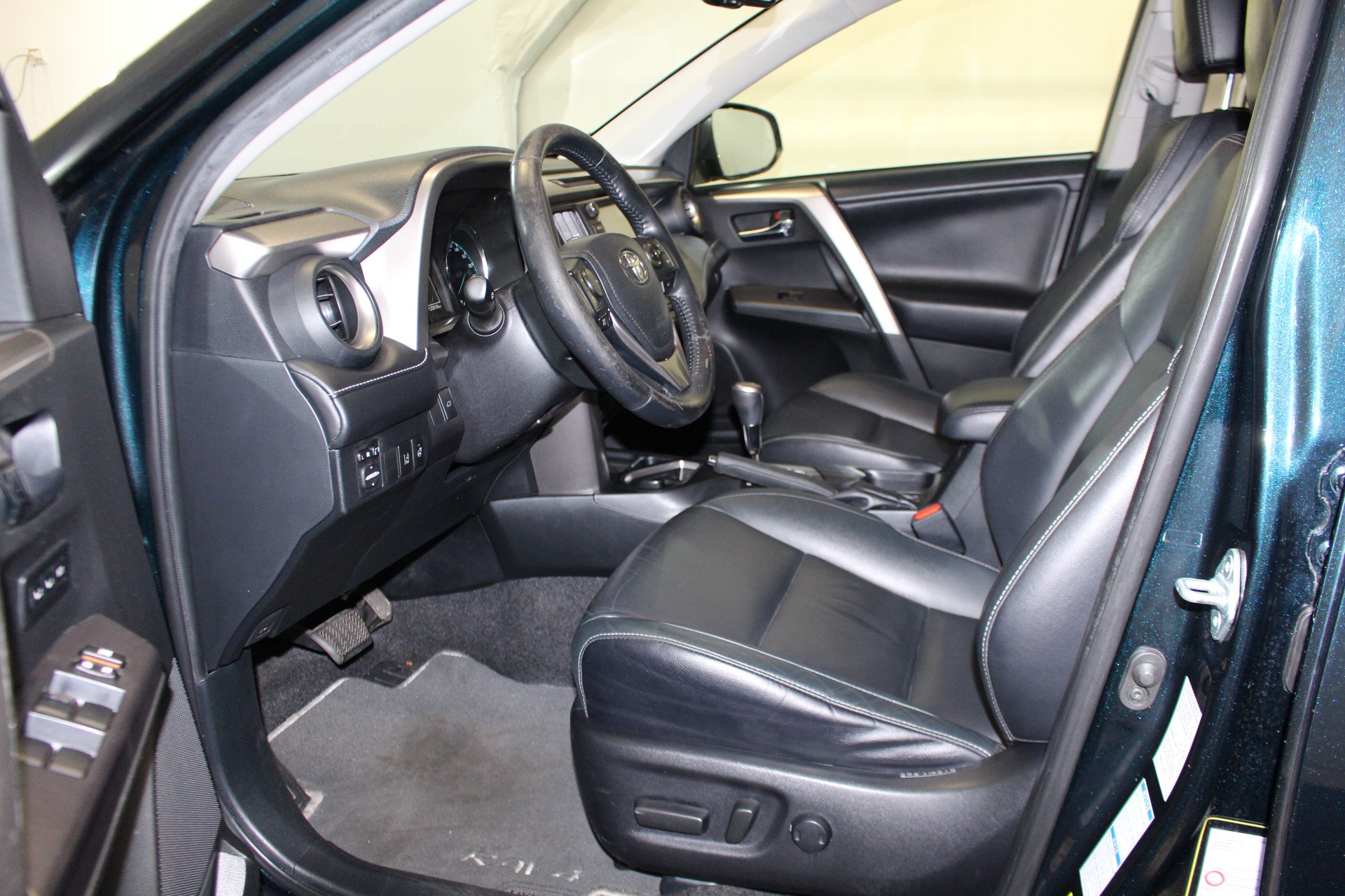 TOYOTA RAV4 2.5 HSD Premium-image-6