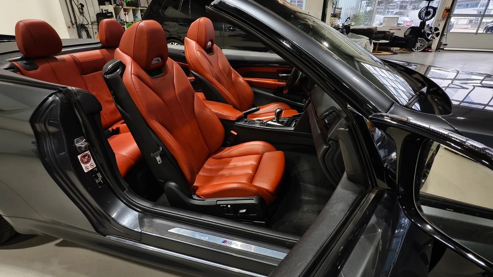 BMW M4 Cabrio CH FAHRZEUG-image-8