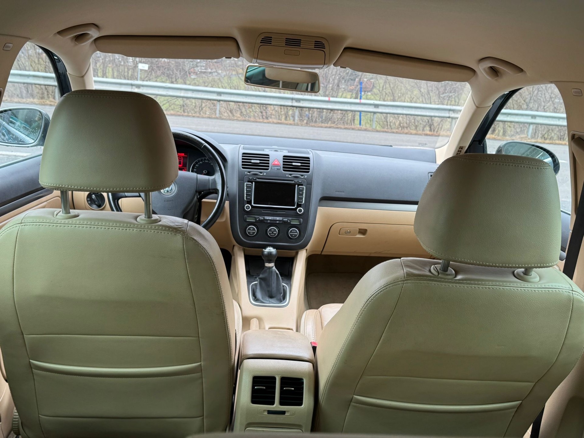 VW Golf Variant 2.0 TDI Comfortline-image-14