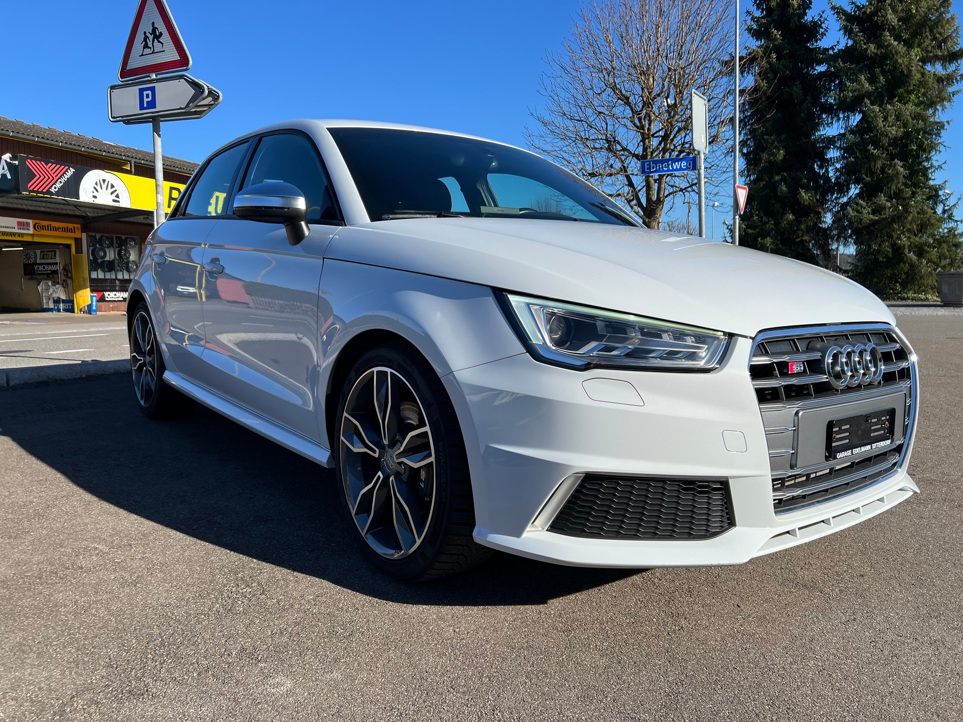 AUDI S1 Sportback 2.0 TFSI quattro-showroom-element-2