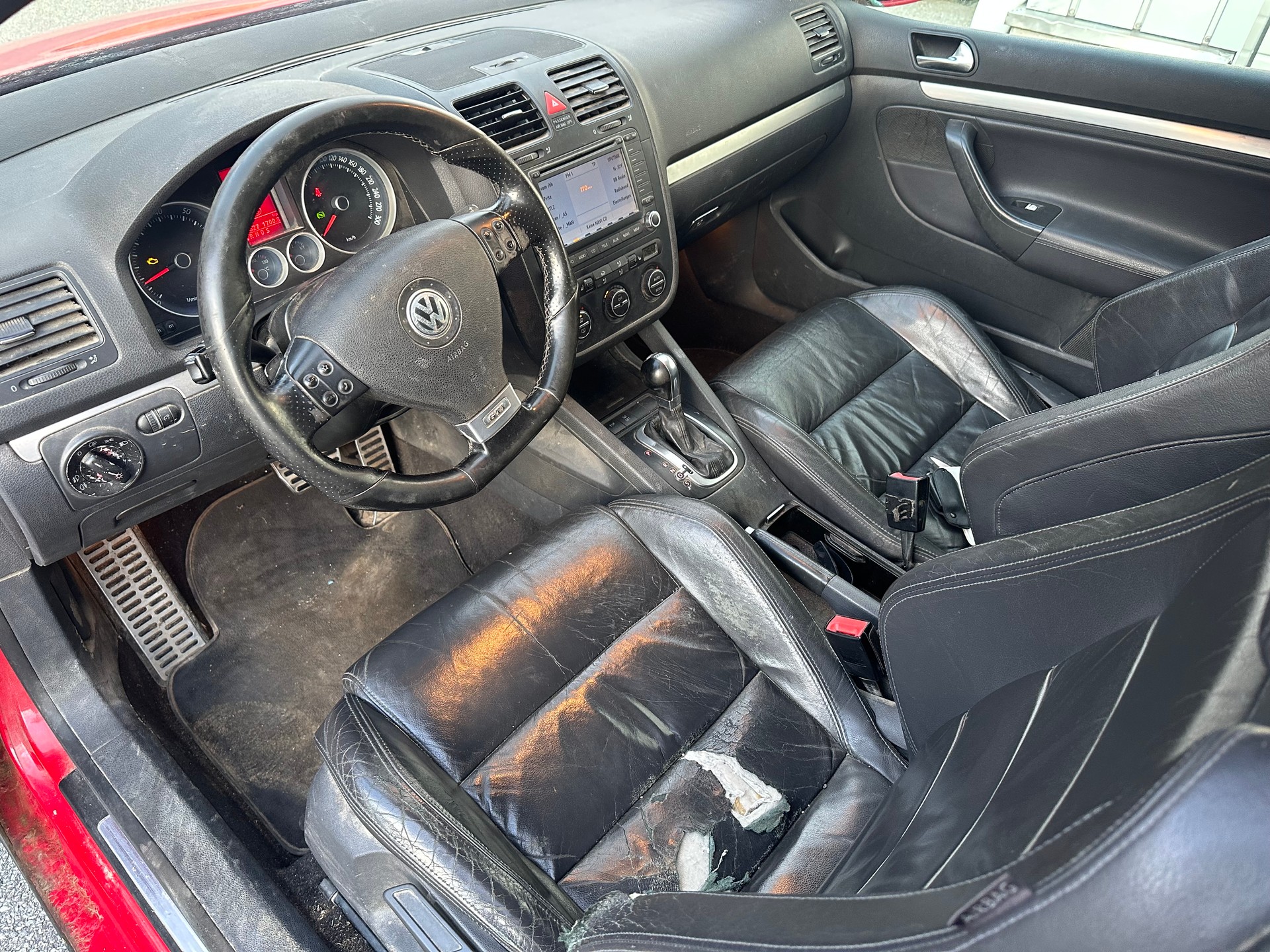 VW Golf 2.0 TFSI GTI-image-10