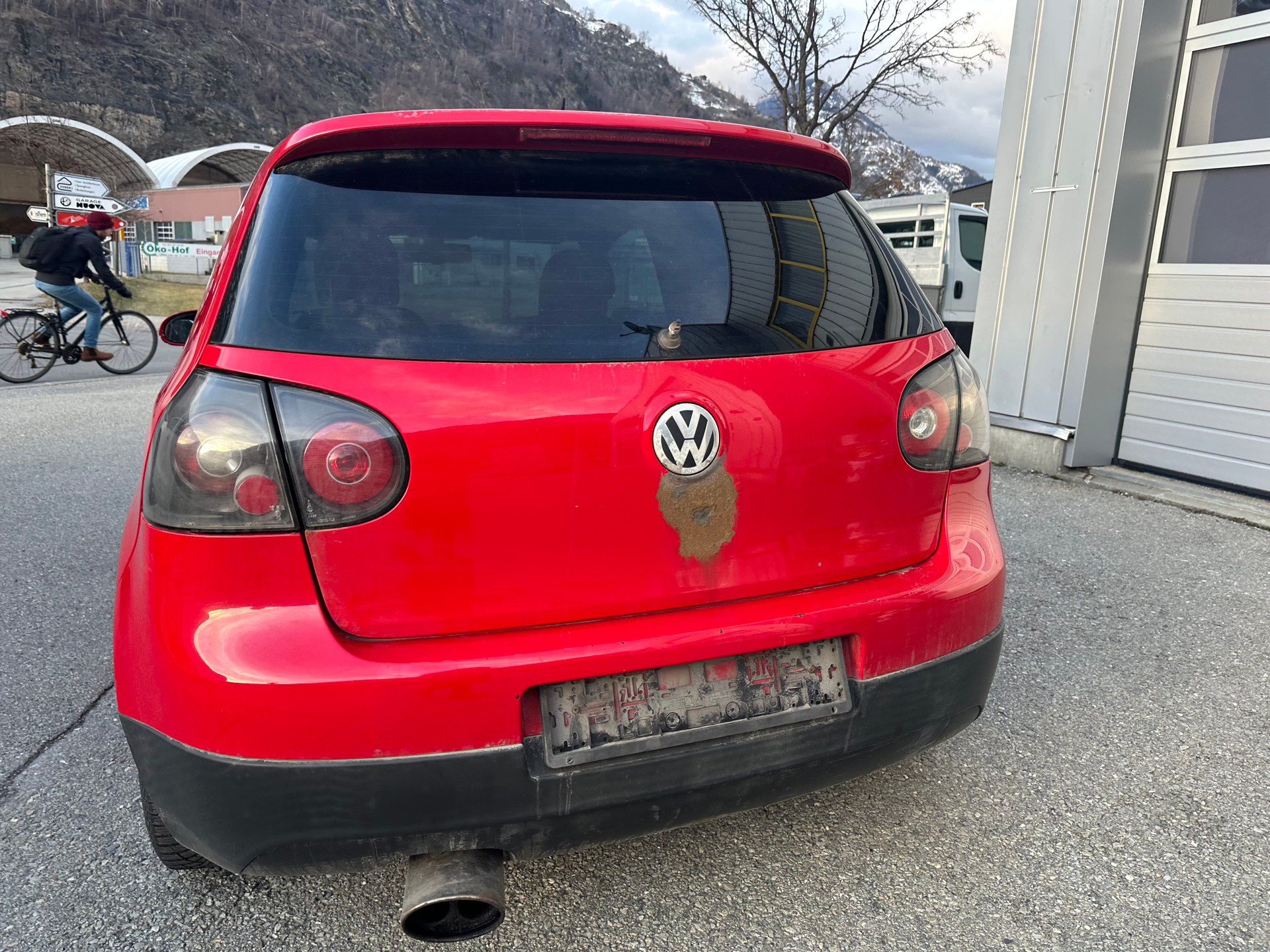 VW Golf 2.0 TFSI GTI-image-8
